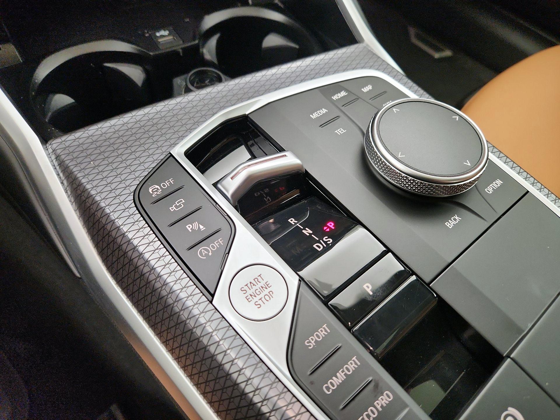 Thumbnail: 2025 BMW 3 Series - 18