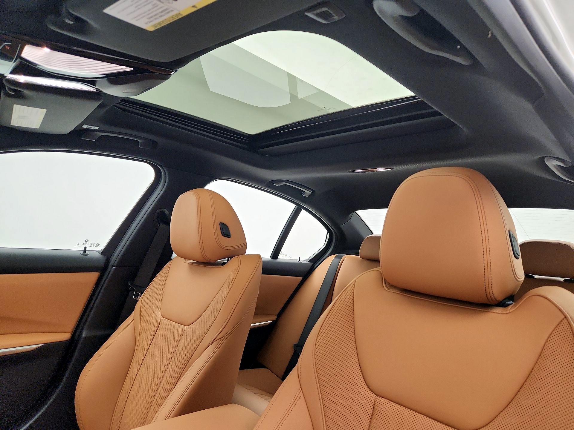 Thumbnail: 2025 BMW 3 Series - 20