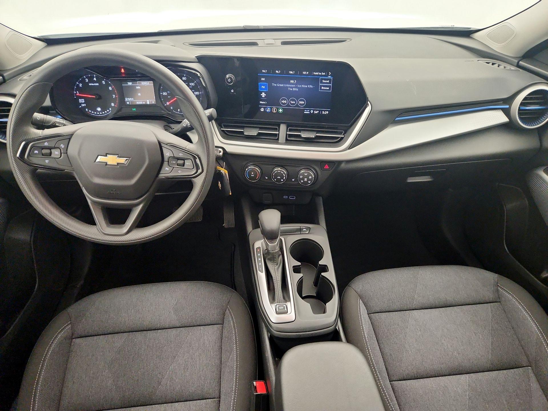 Thumbnail: 2025 Chevrolet Trax - 9