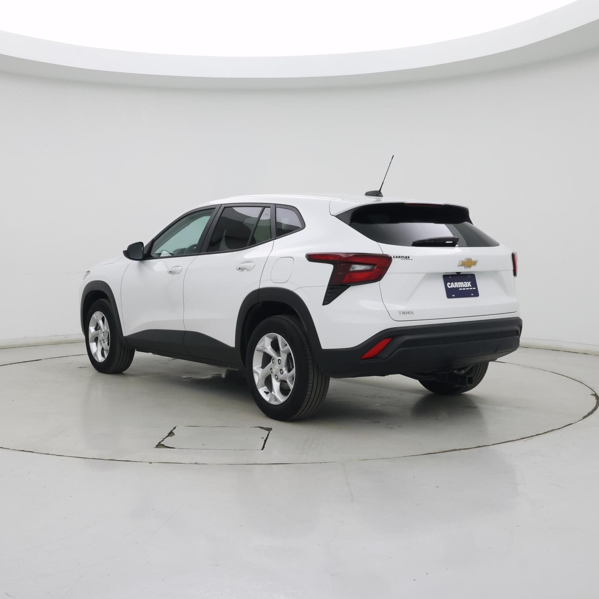 Thumbnail: 2025 Chevrolet Trax - 2