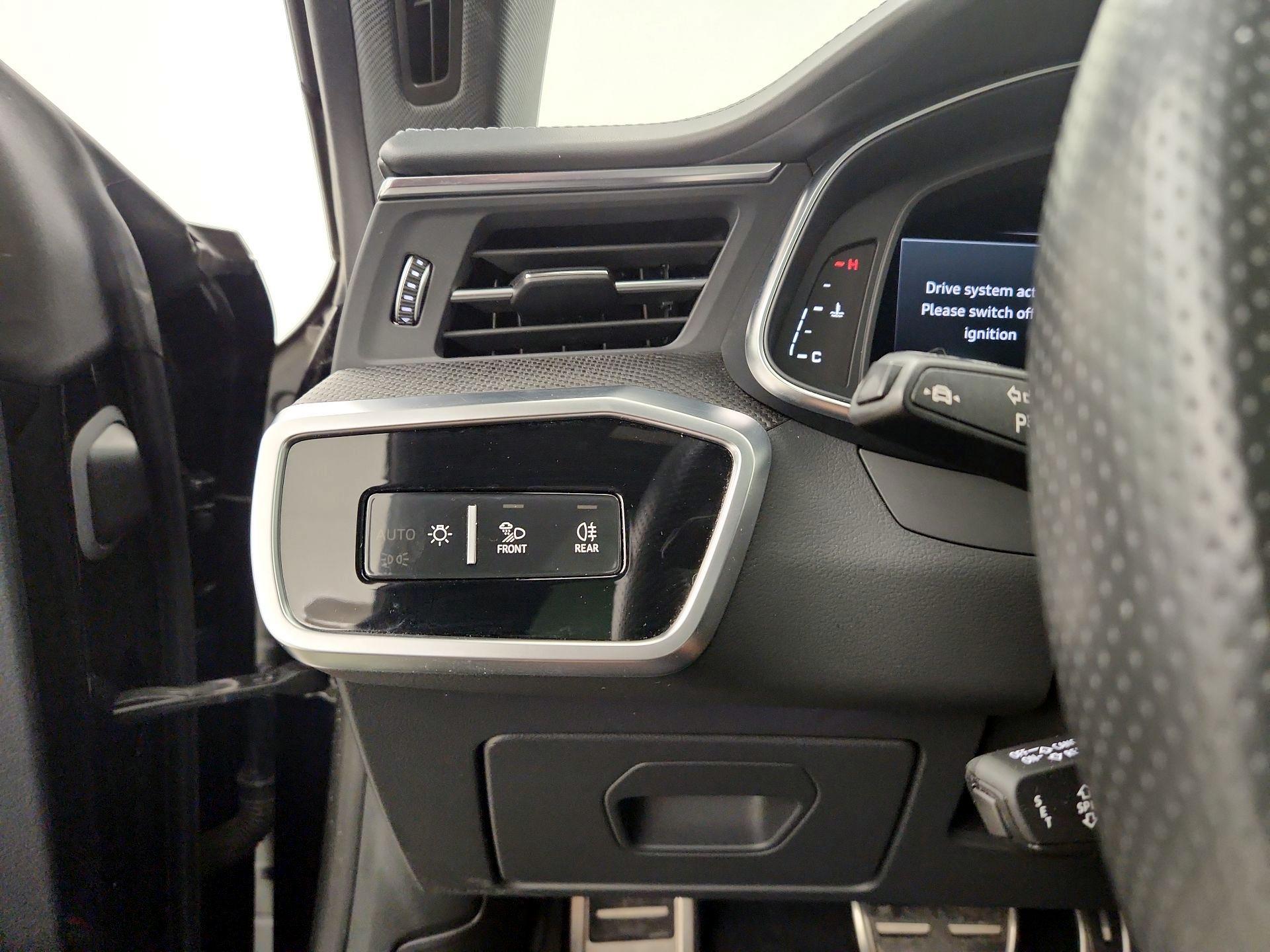 Thumbnail: 2022 Audi RS 7 - 13