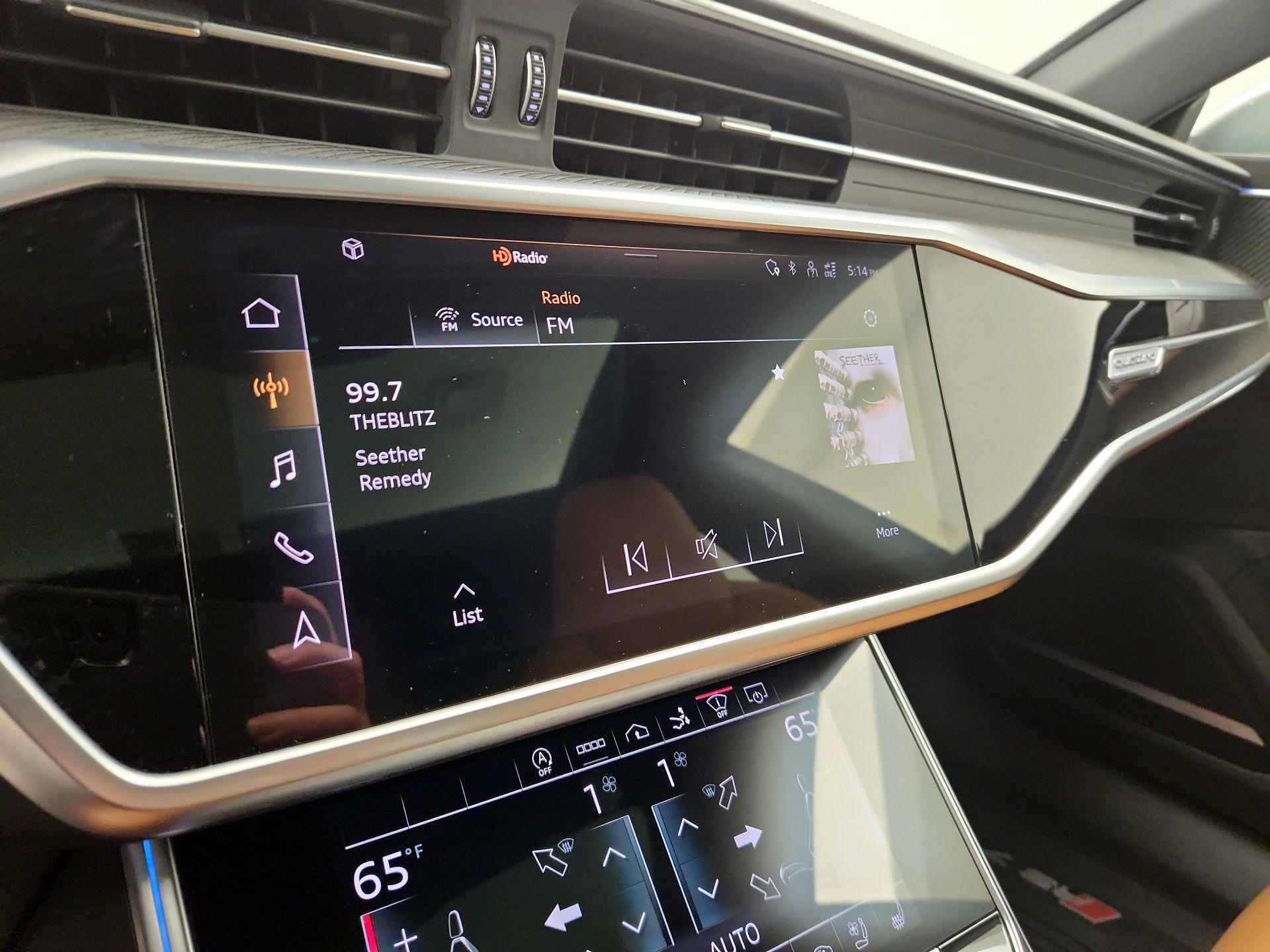 Thumbnail: 2022 Audi RS 7 - 16