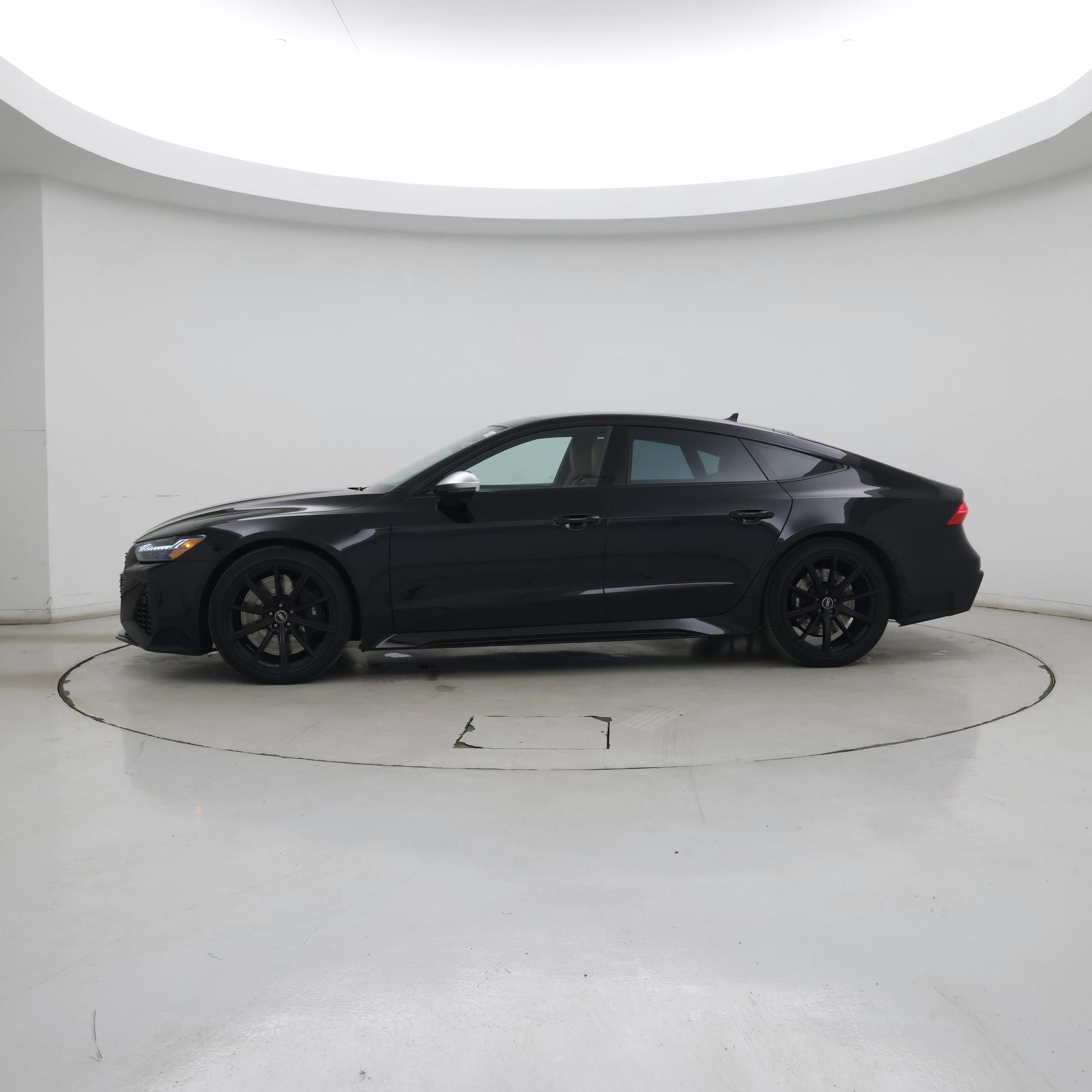 Thumbnail: 2022 Audi RS 7 - 3