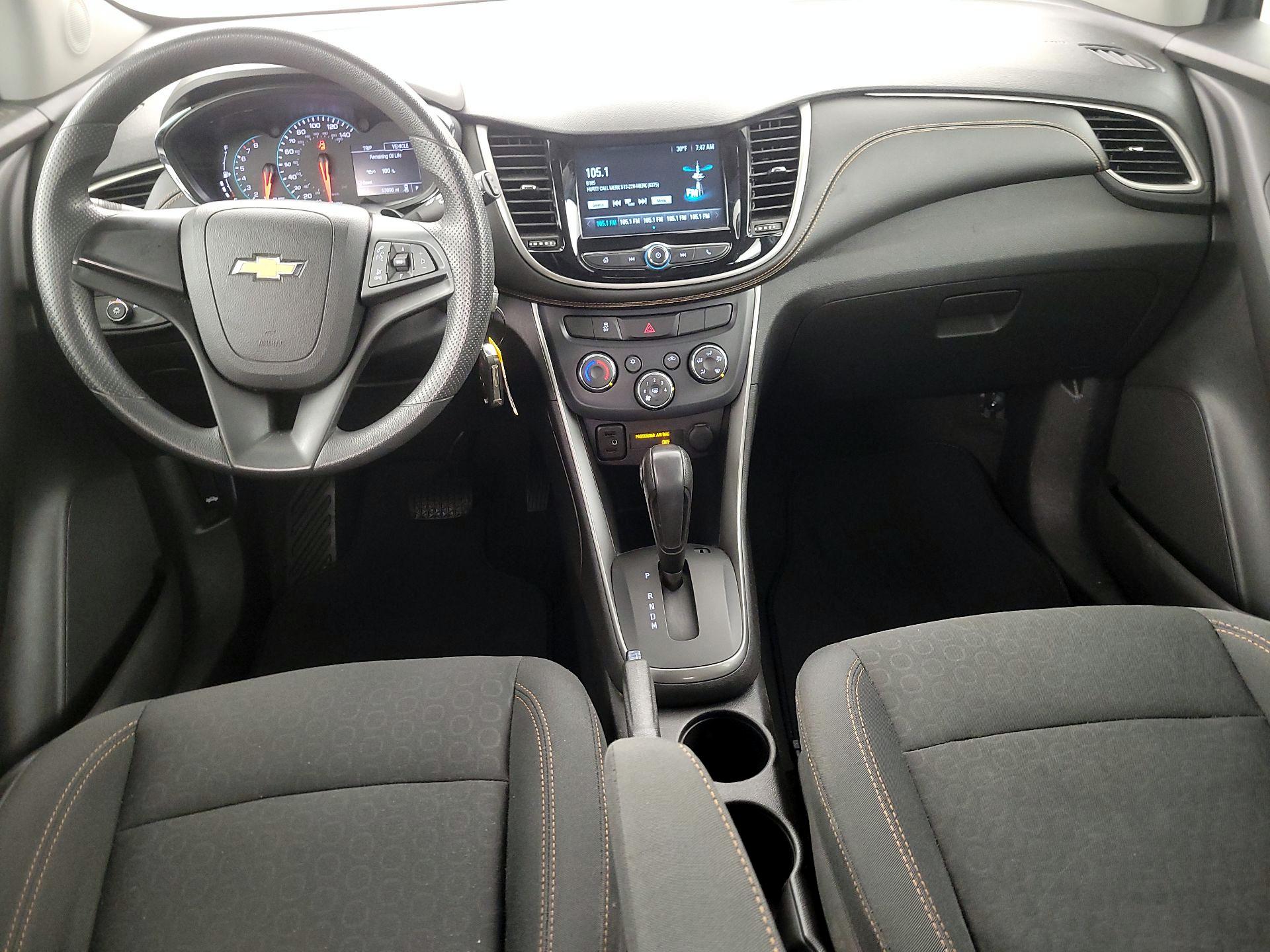 Thumbnail: 2017 Chevrolet Trax - 9