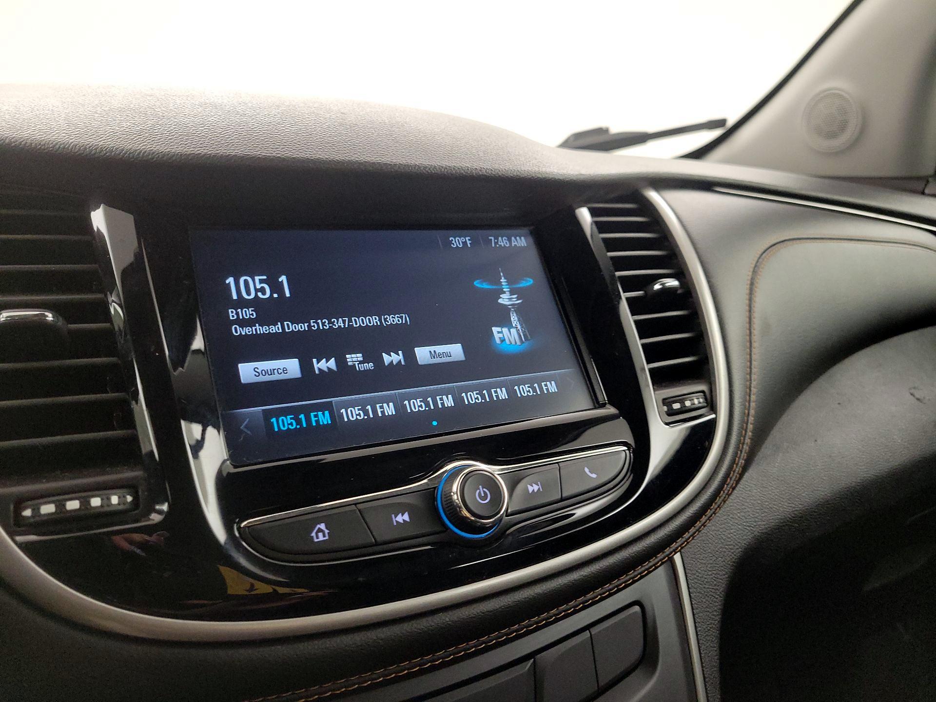 Thumbnail: 2017 Chevrolet Trax - 15