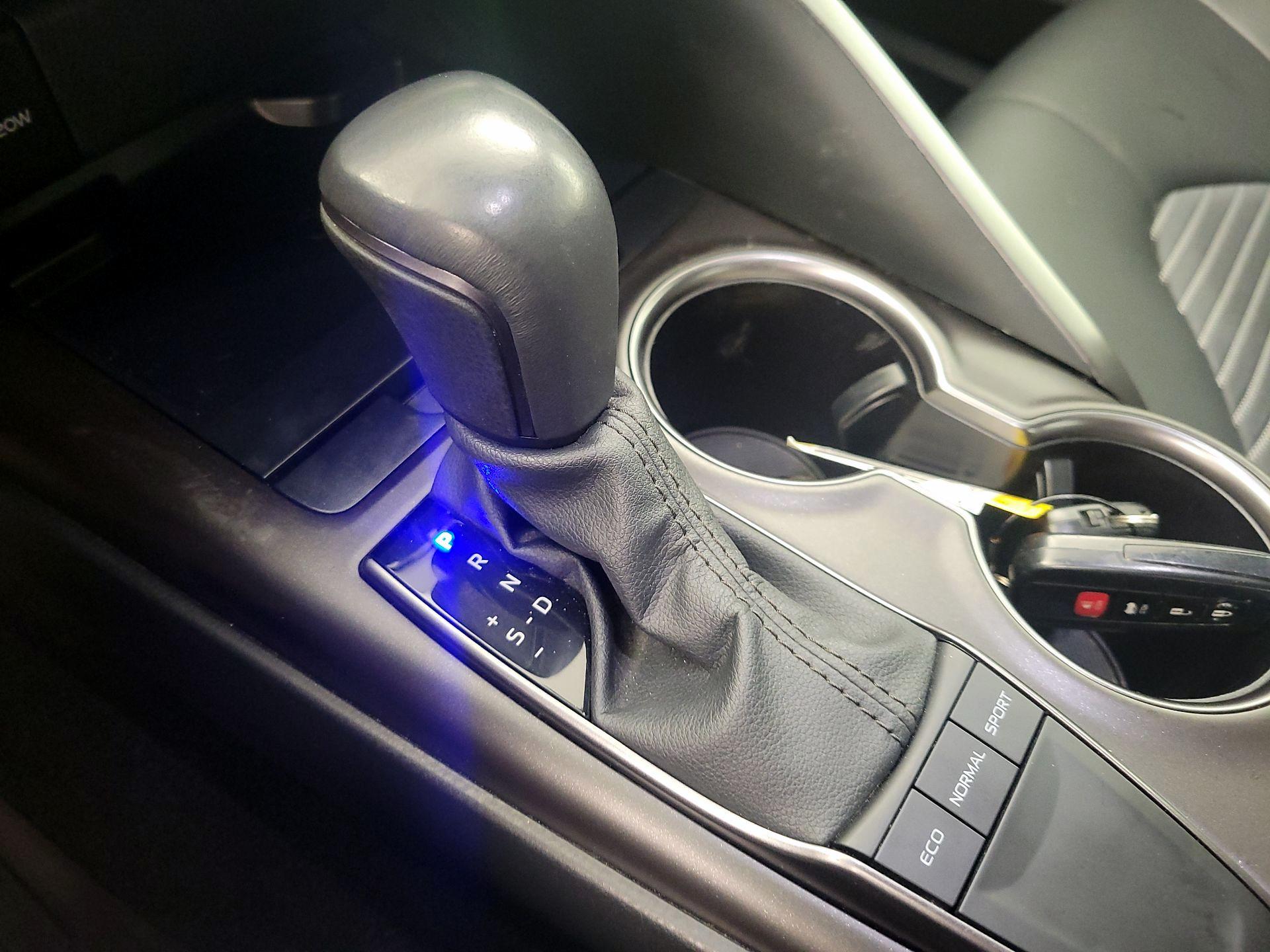 Thumbnail: 2024 Toyota Camry - 17