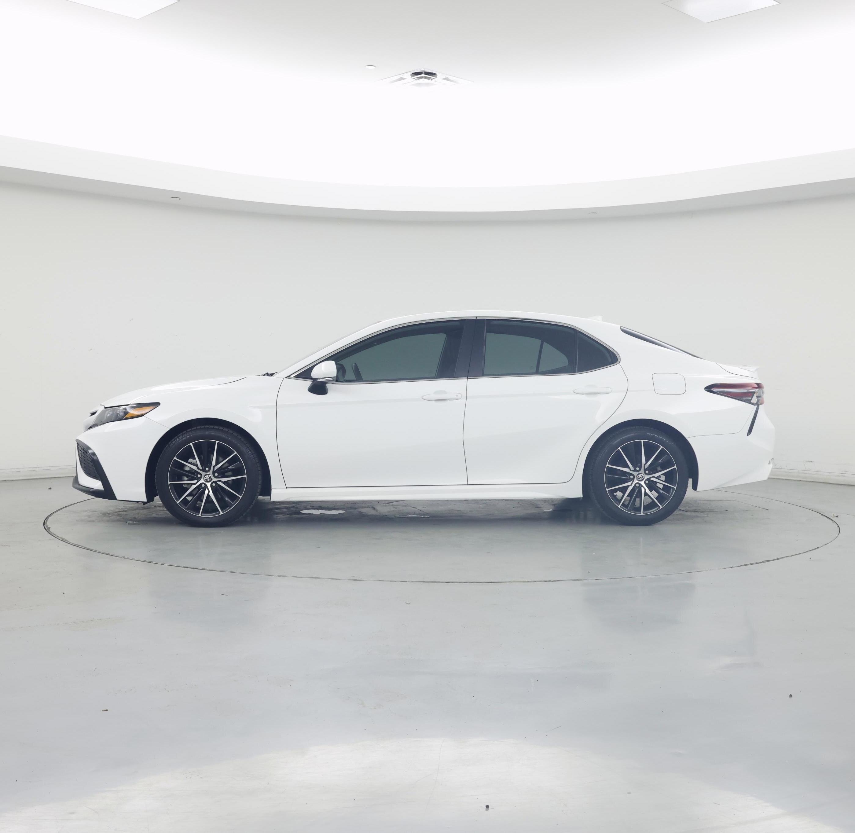 Thumbnail: 2024 Toyota Camry - 3