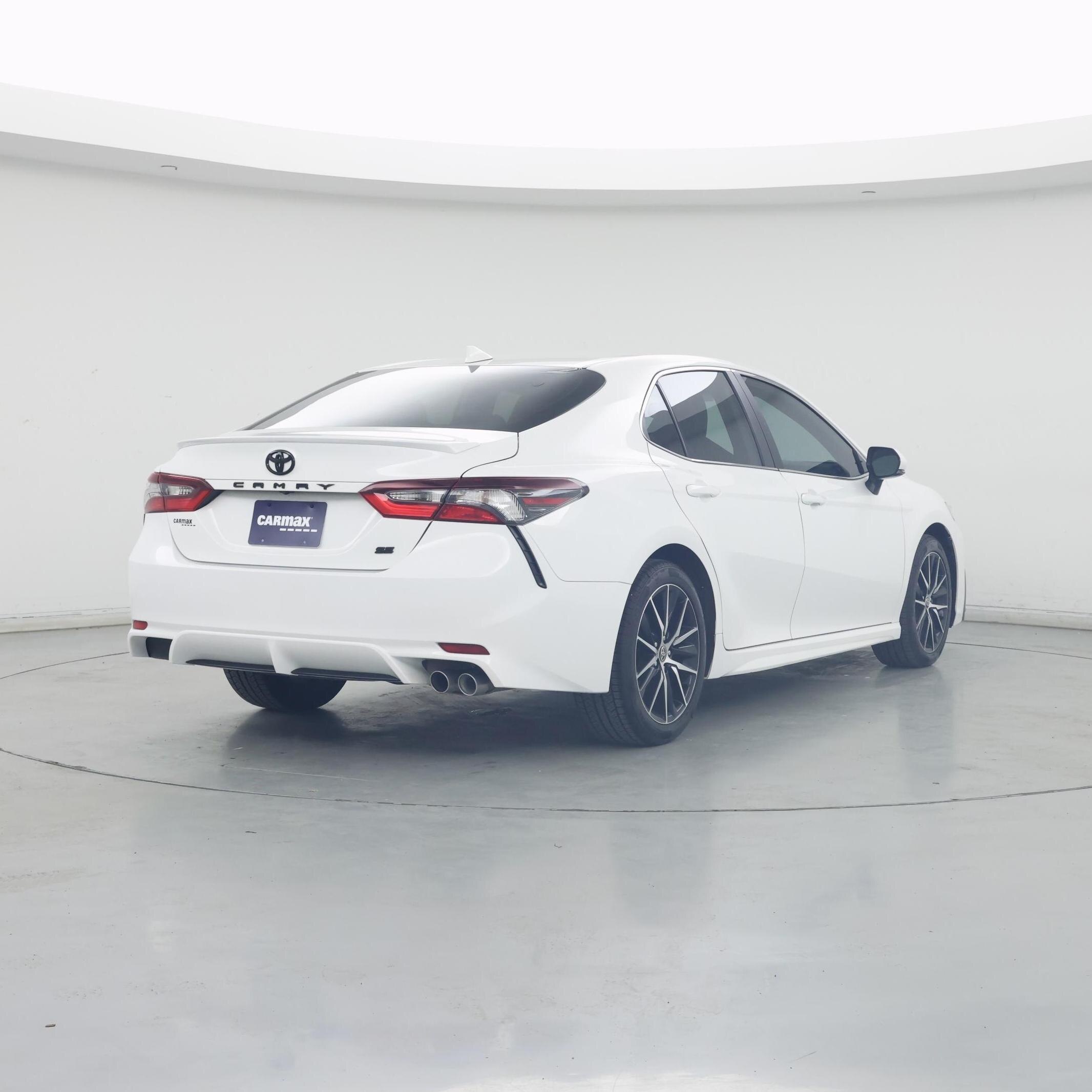 Thumbnail: 2024 Toyota Camry - 8