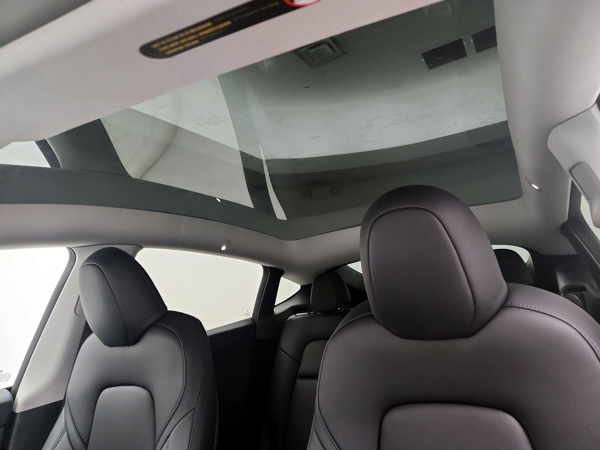 Thumbnail: 2023 Tesla Model Y - 18