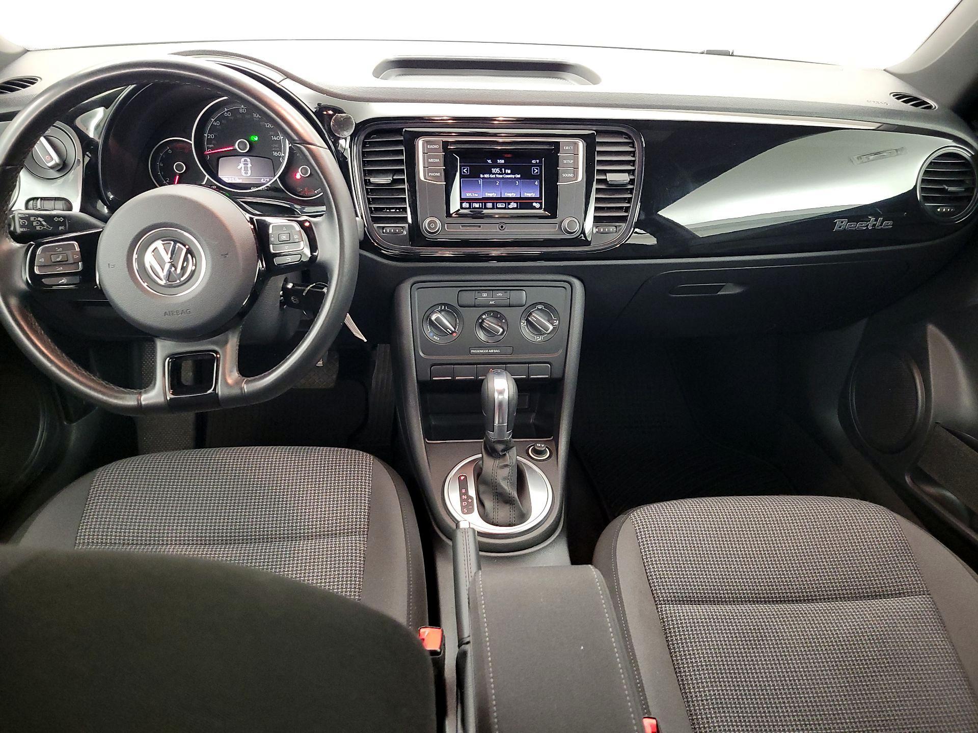 Thumbnail: 2018 Volkswagen Beetle - 9