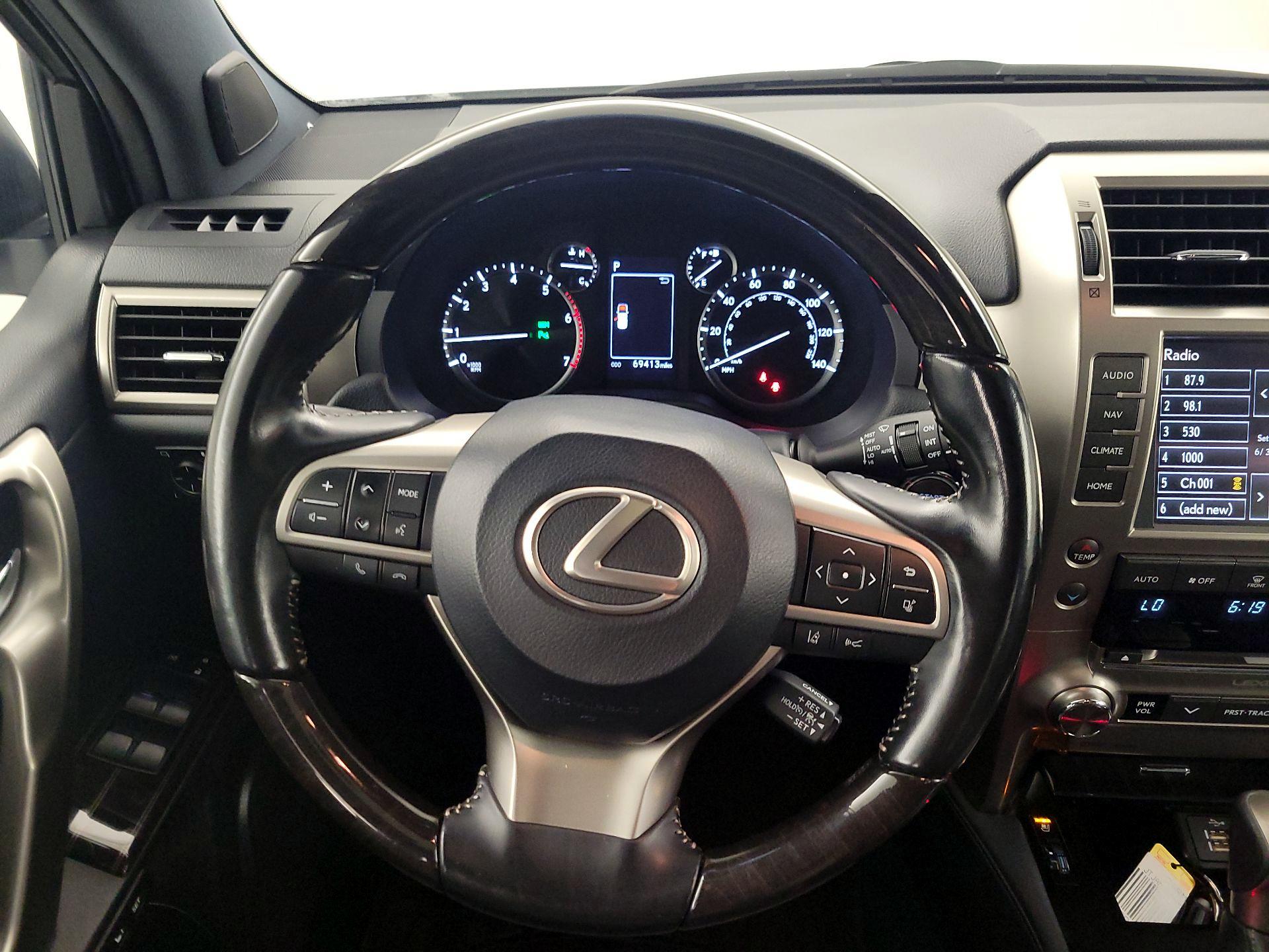 Thumbnail: 2021 Lexus GX - 10