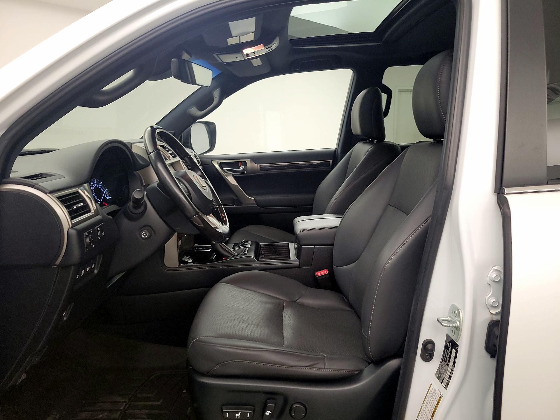 Thumbnail: 2021 Lexus GX - 11