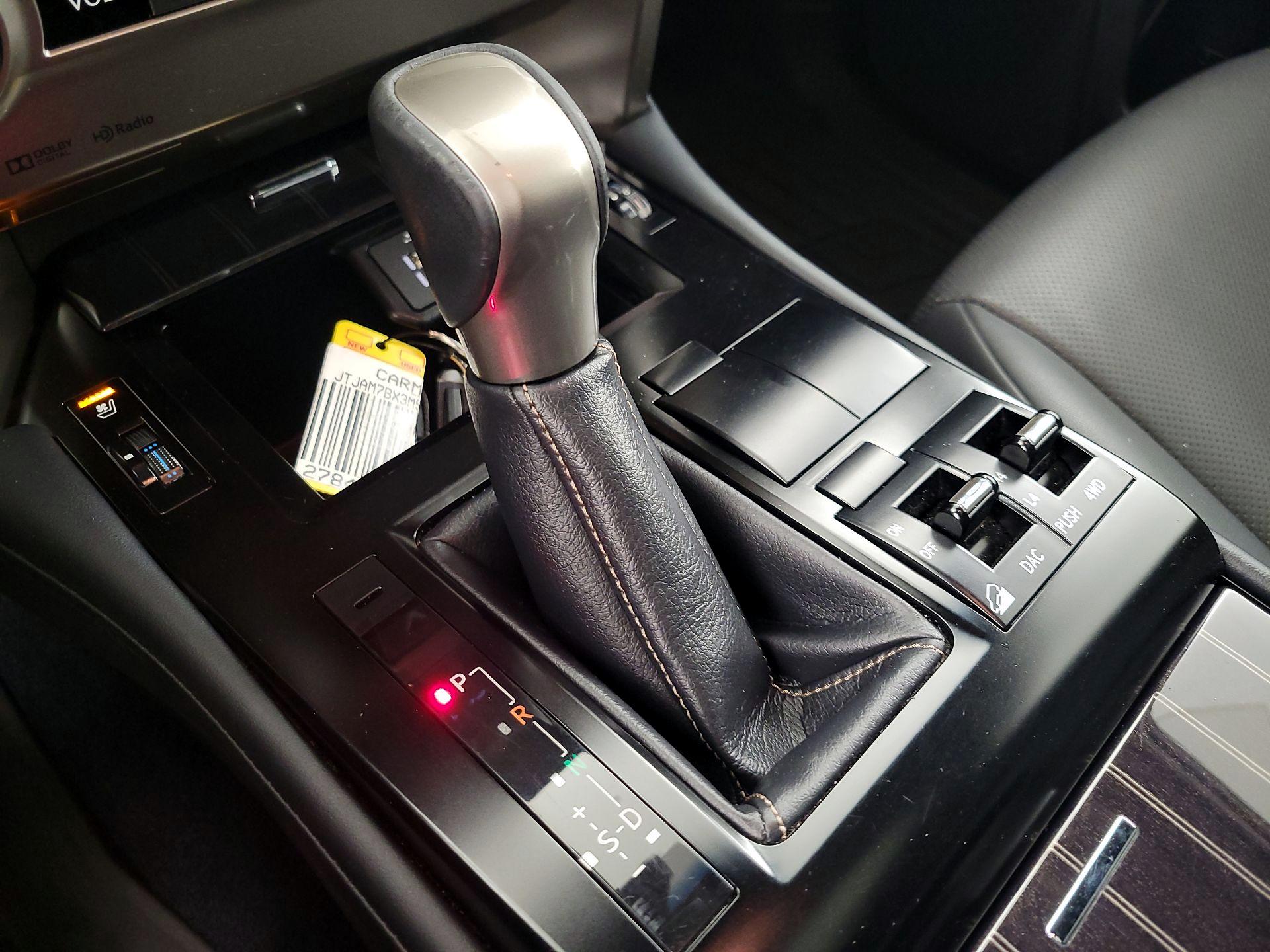 Thumbnail: 2021 Lexus GX - 18