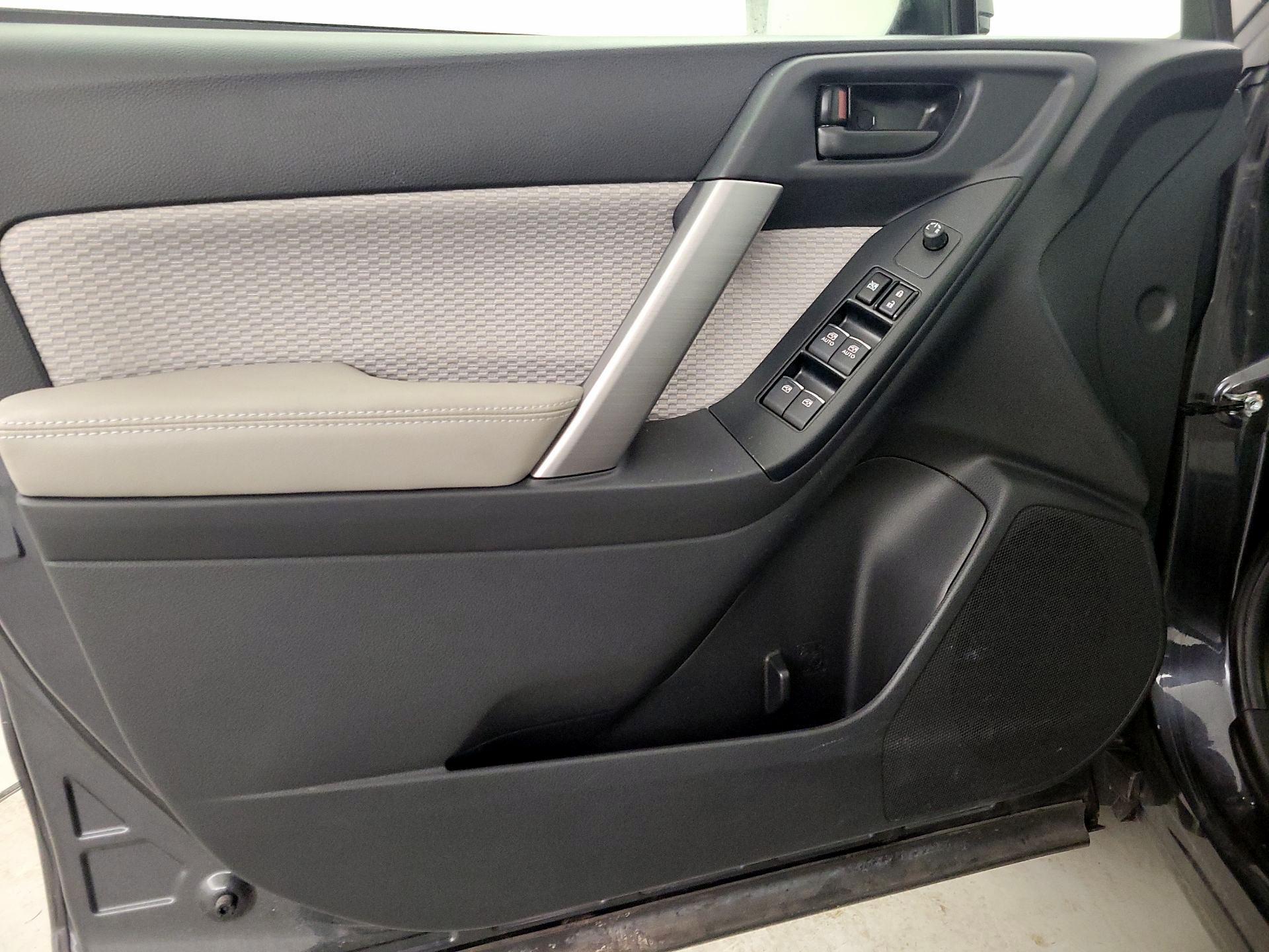 Thumbnail: 2018 Subaru Forester - 12