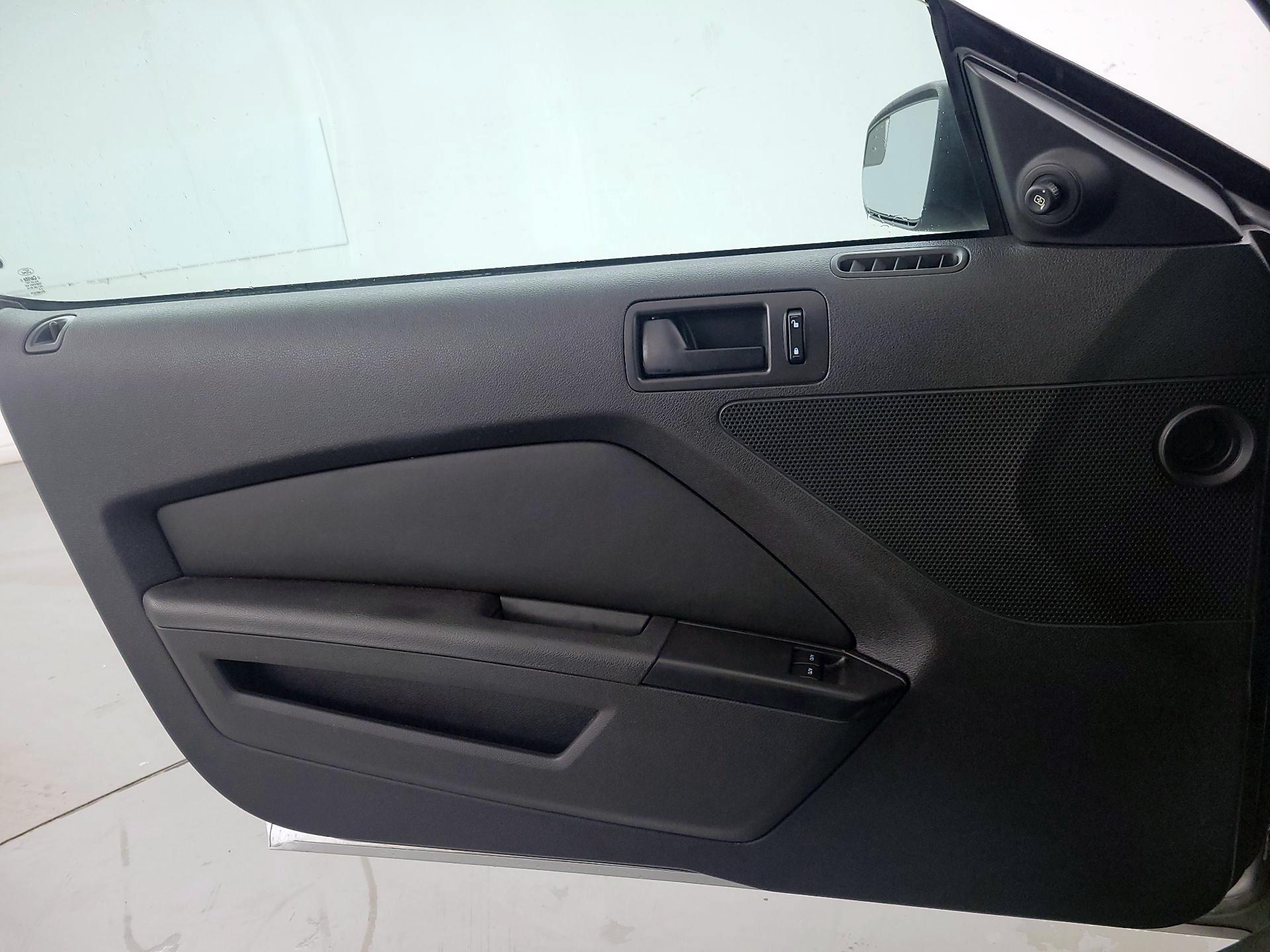 Thumbnail: 2014 Ford Mustang - 12