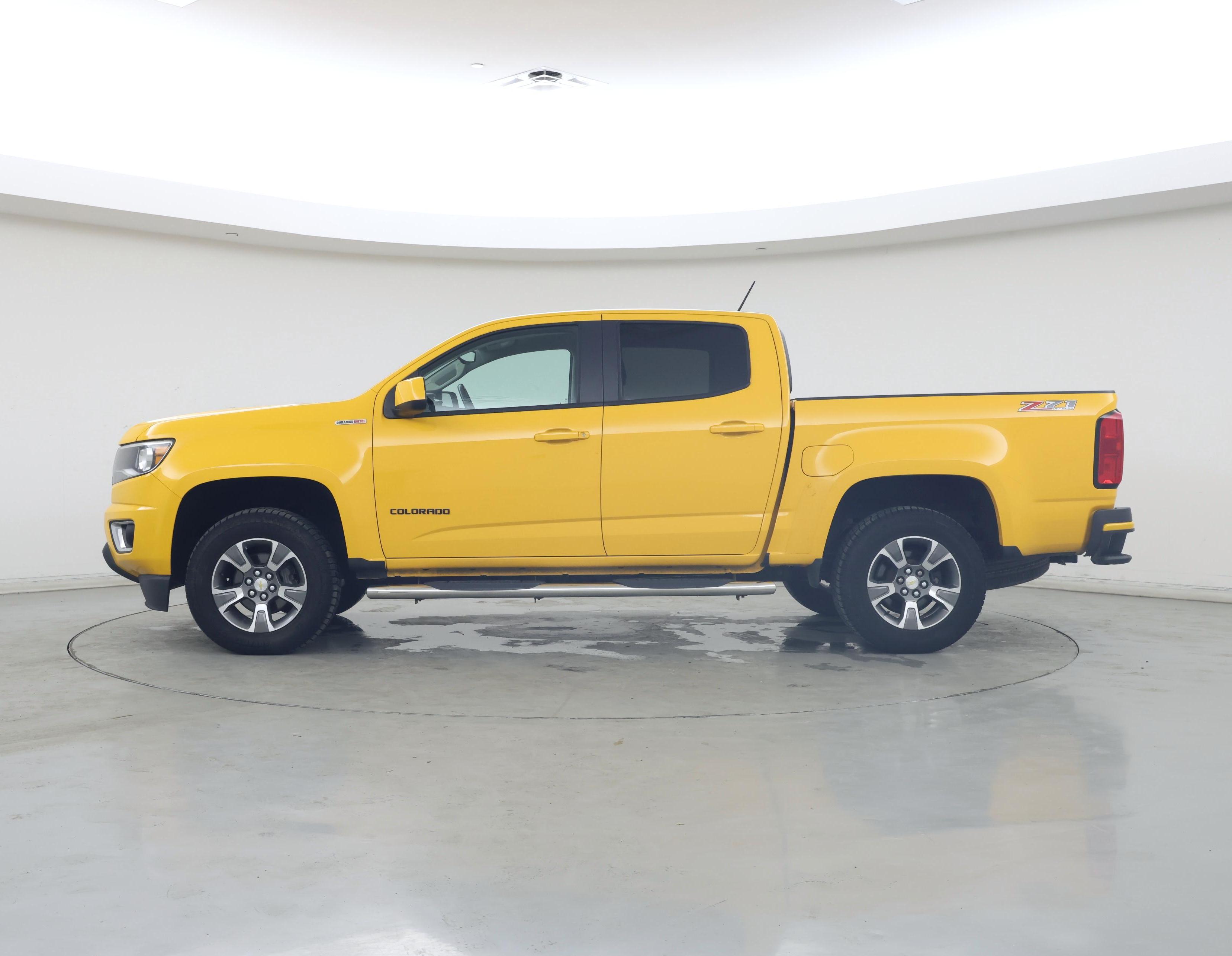 Thumbnail: 2018 Chevrolet Colorado - 3