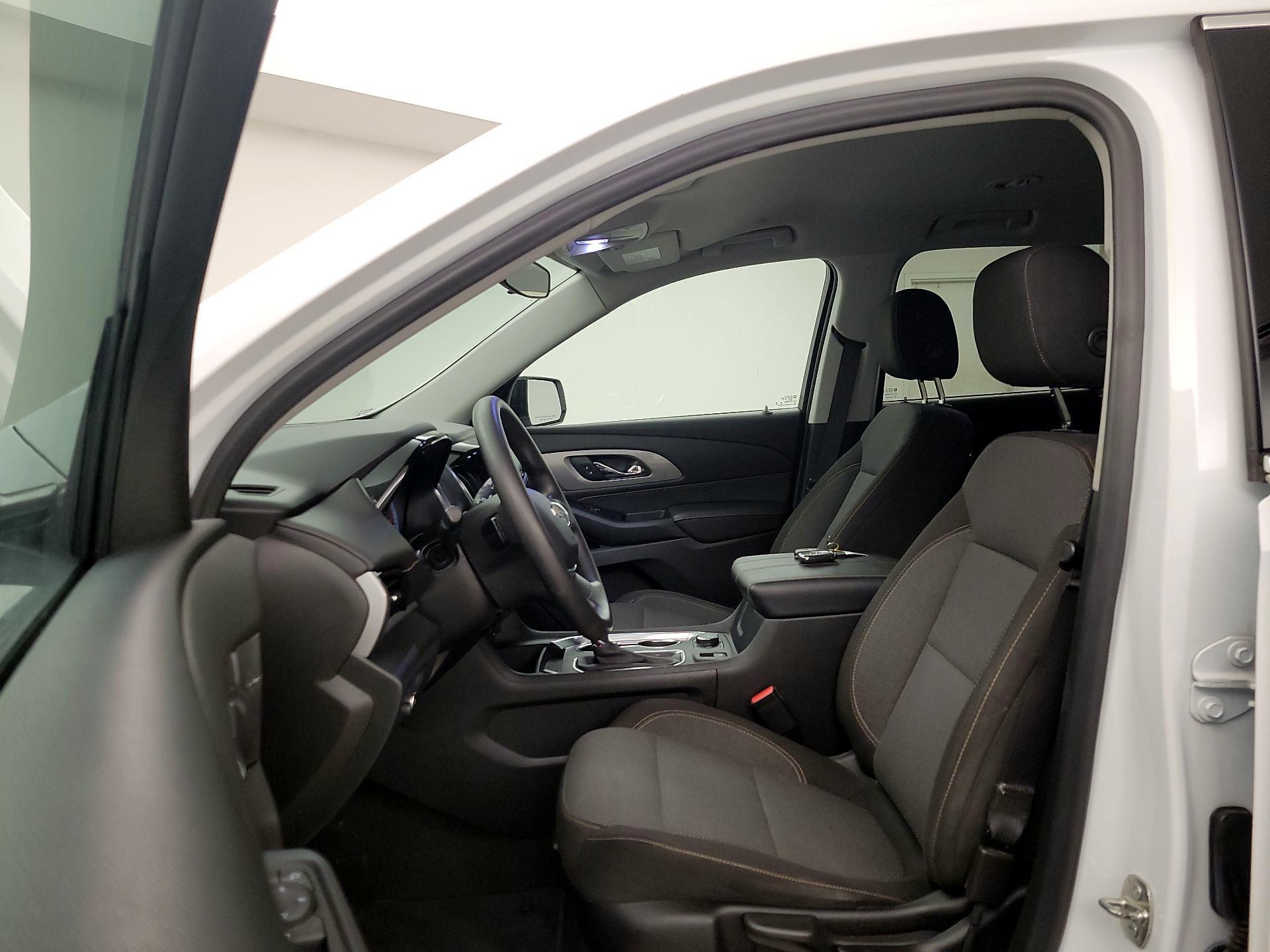 Thumbnail: 2019 Chevrolet Traverse - 11