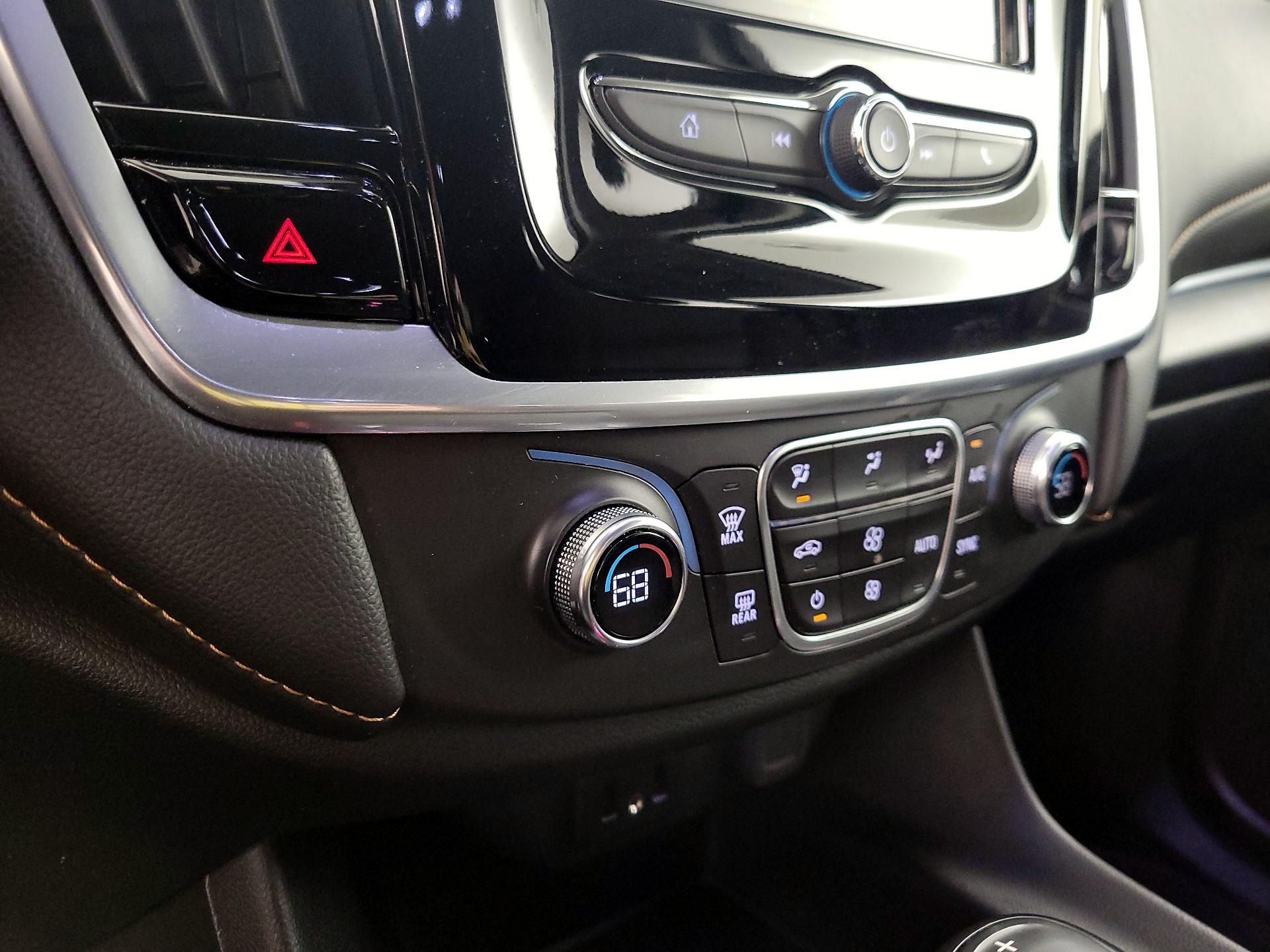 Thumbnail: 2019 Chevrolet Traverse - 16