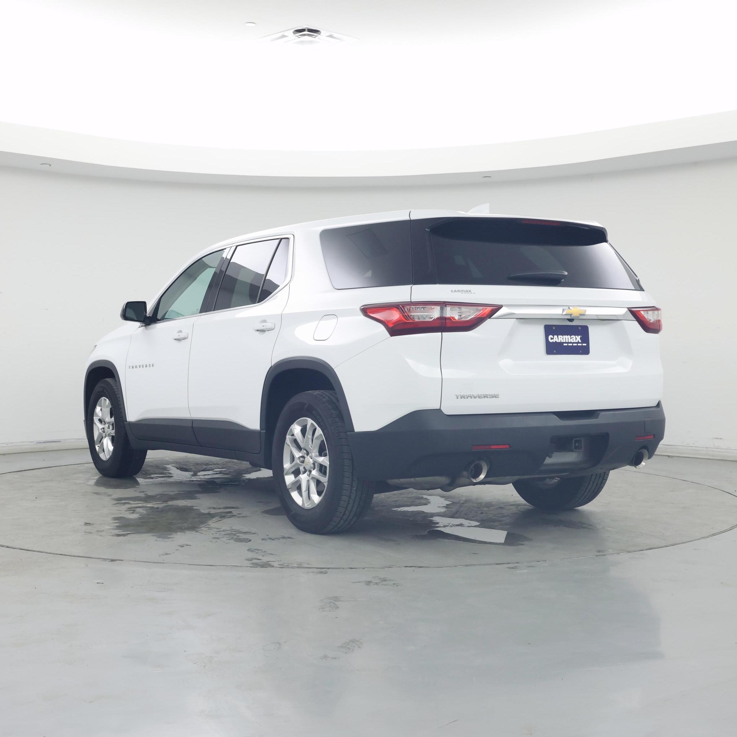 Thumbnail: 2019 Chevrolet Traverse - 2