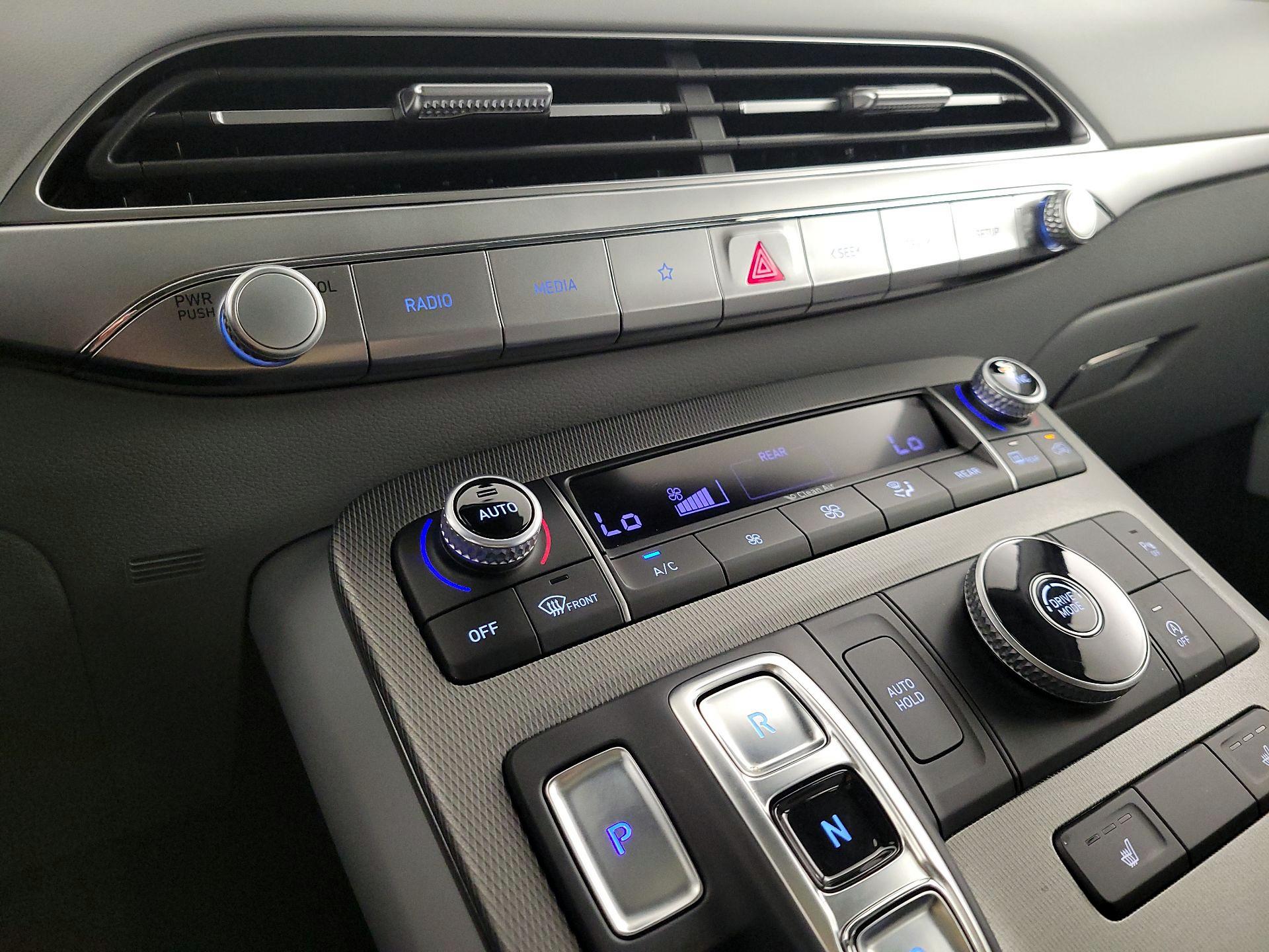 Thumbnail: 2022 Hyundai Palisade - 16