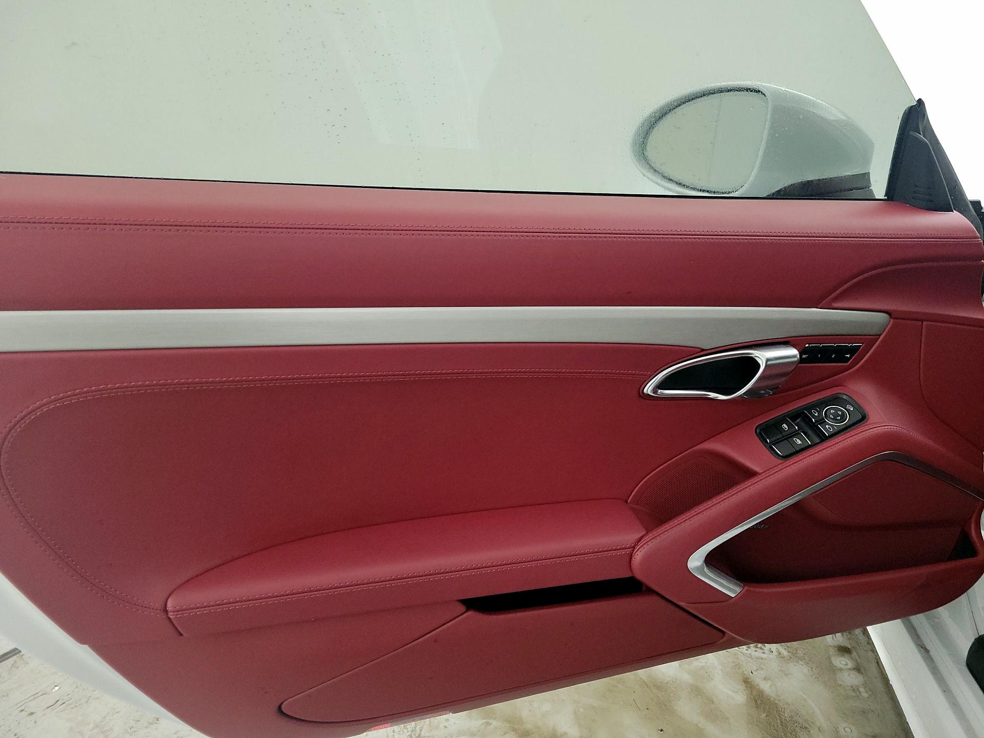 Thumbnail: 2021 Porsche 718 Cayman - 12