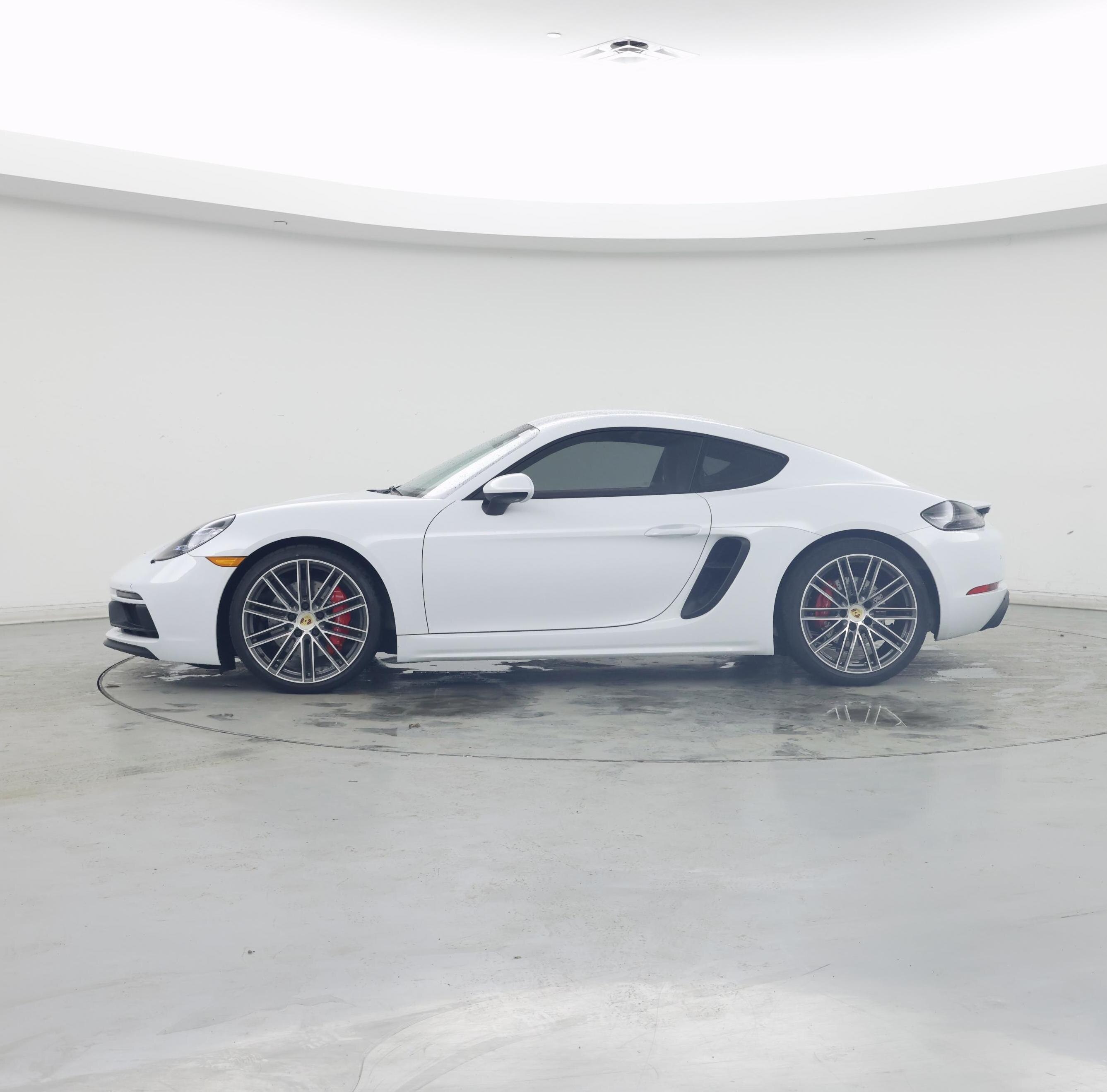 Thumbnail: 2021 Porsche 718 Cayman - 3