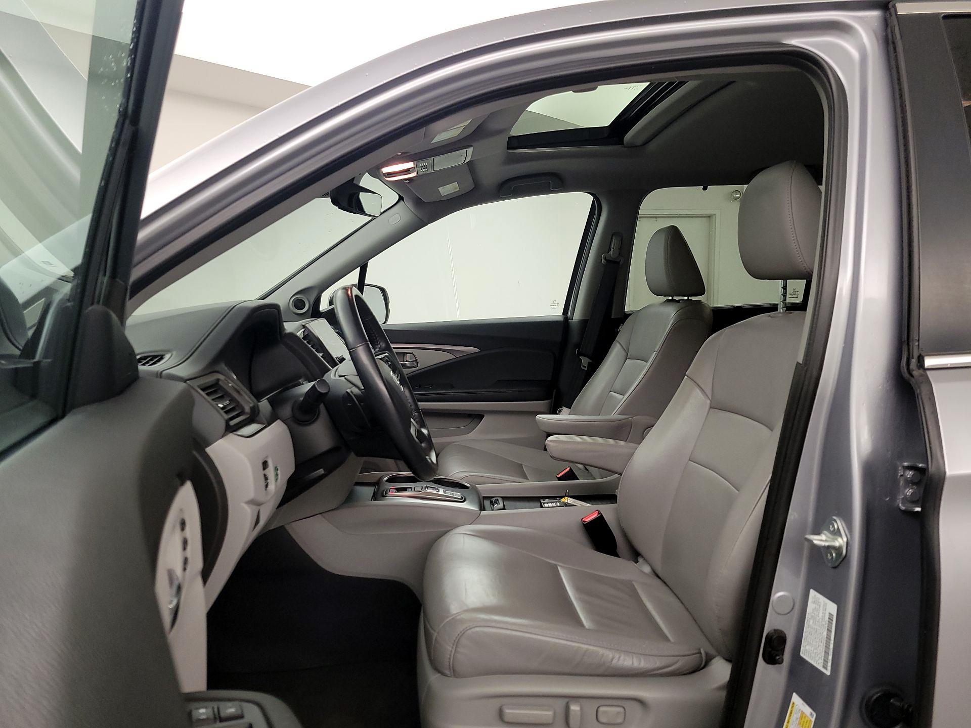 Thumbnail: 2022 Honda Pilot - 11