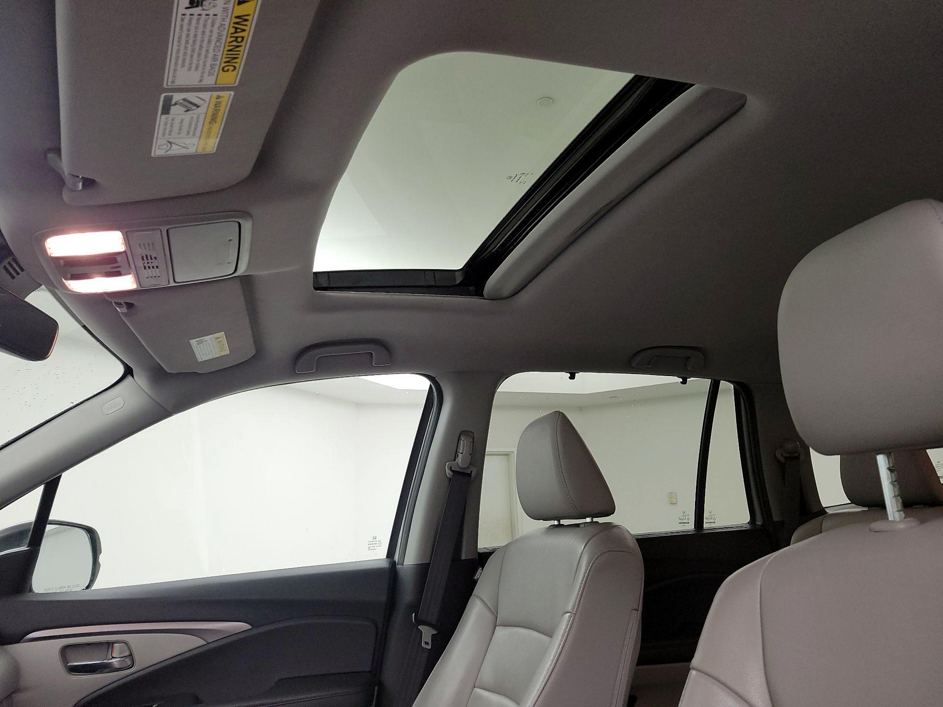 Thumbnail: 2022 Honda Pilot - 19