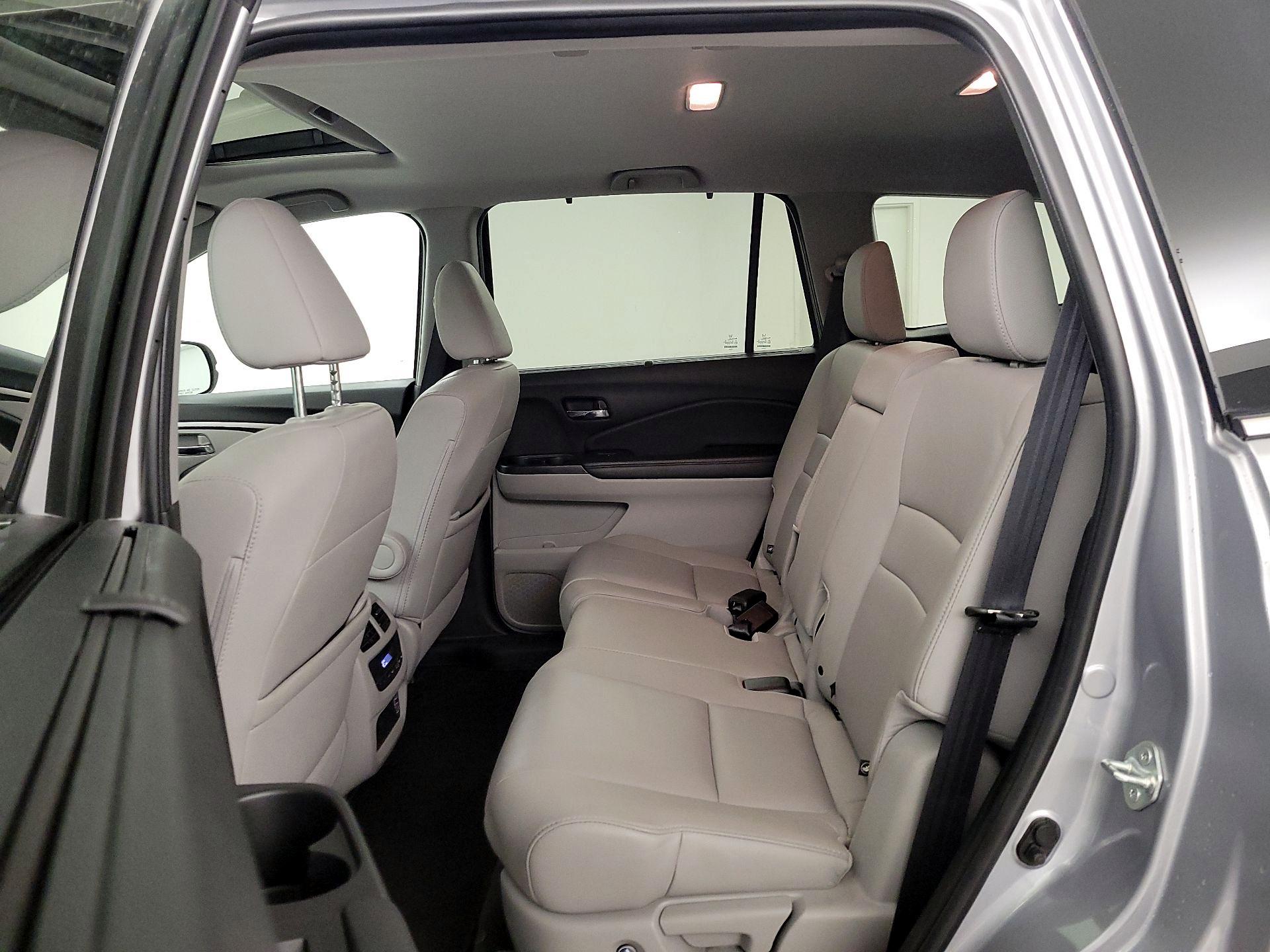 Thumbnail: 2022 Honda Pilot - 20