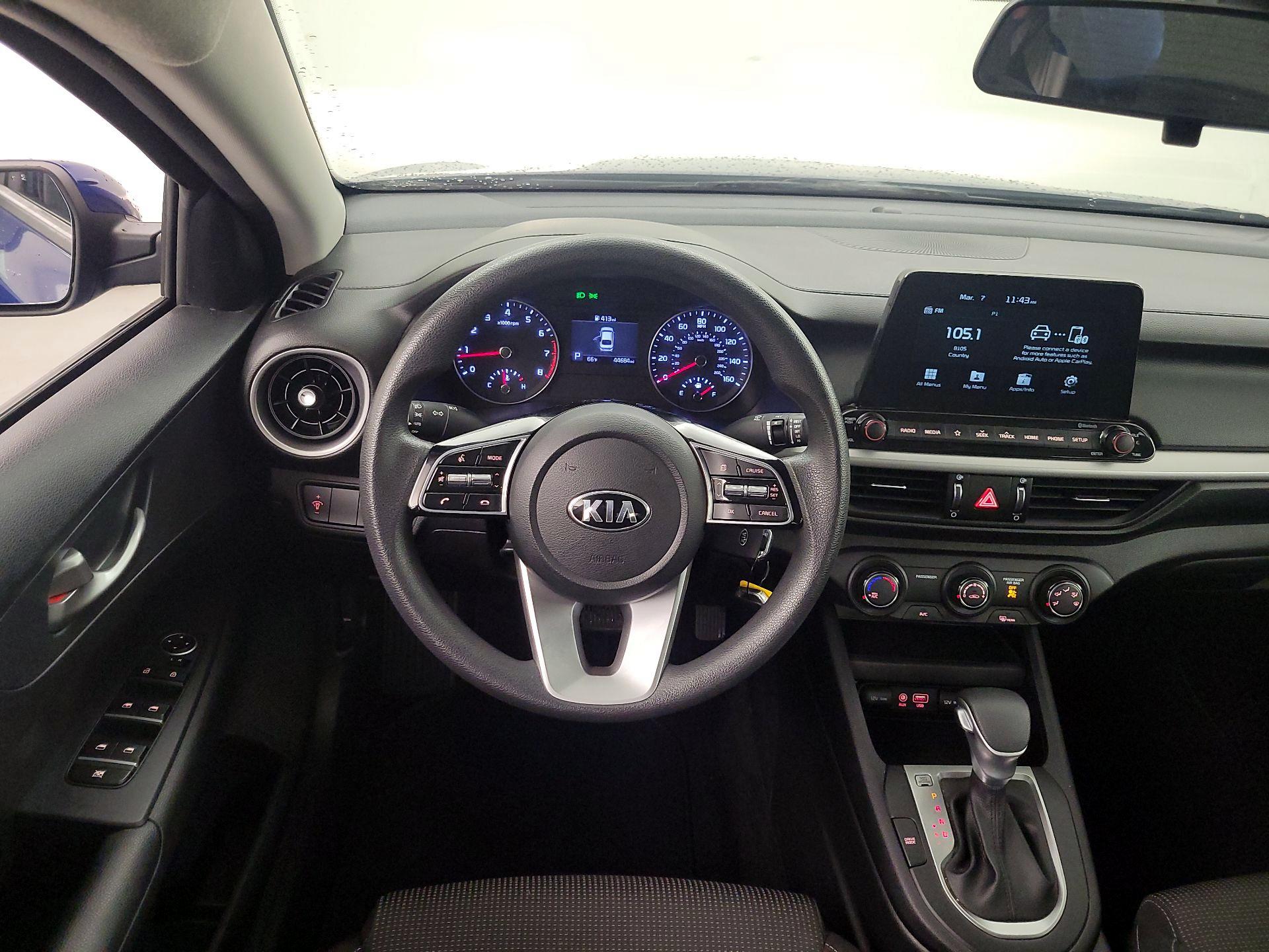 Thumbnail: 2020 Kia Forte - 10