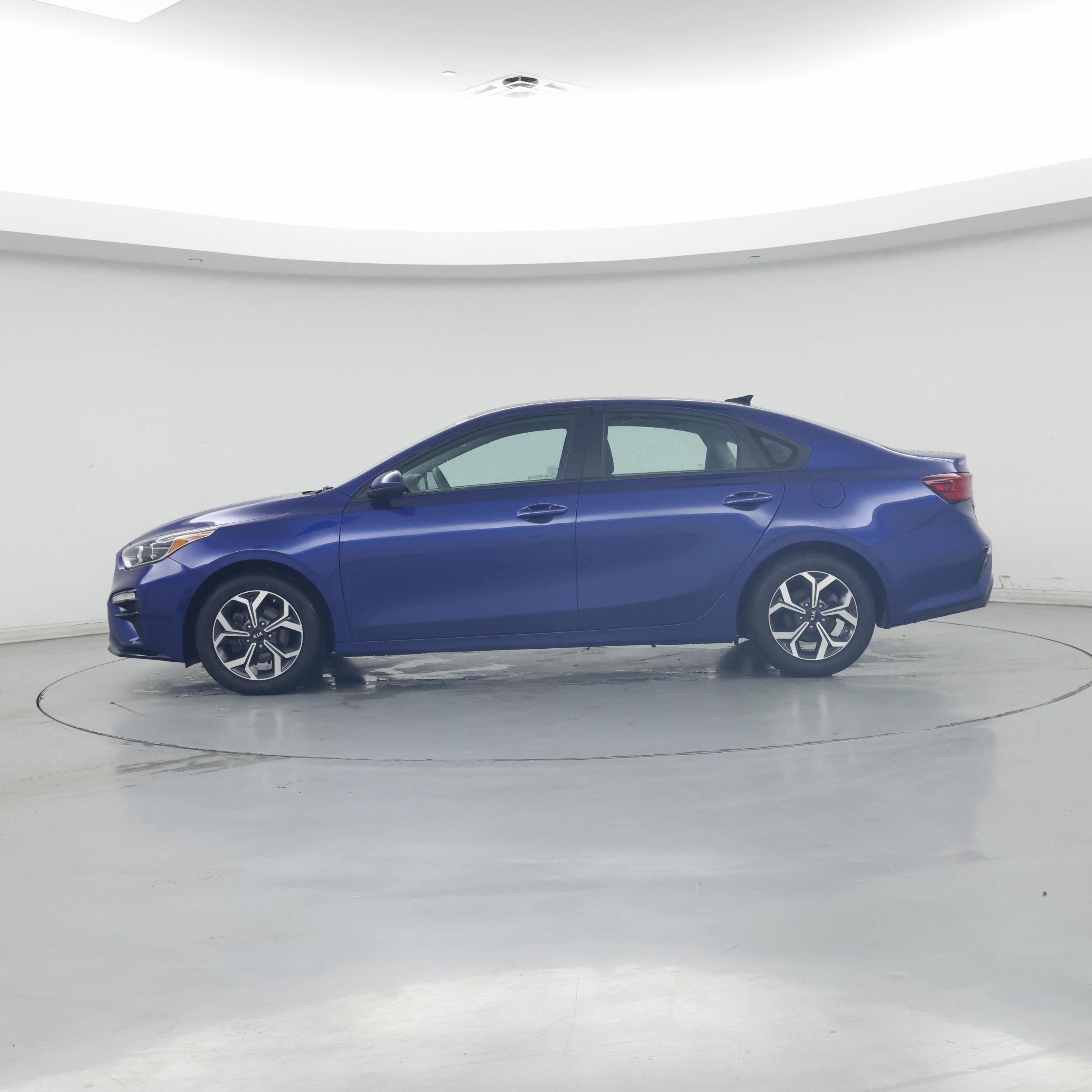 Thumbnail: 2020 Kia Forte - 3
