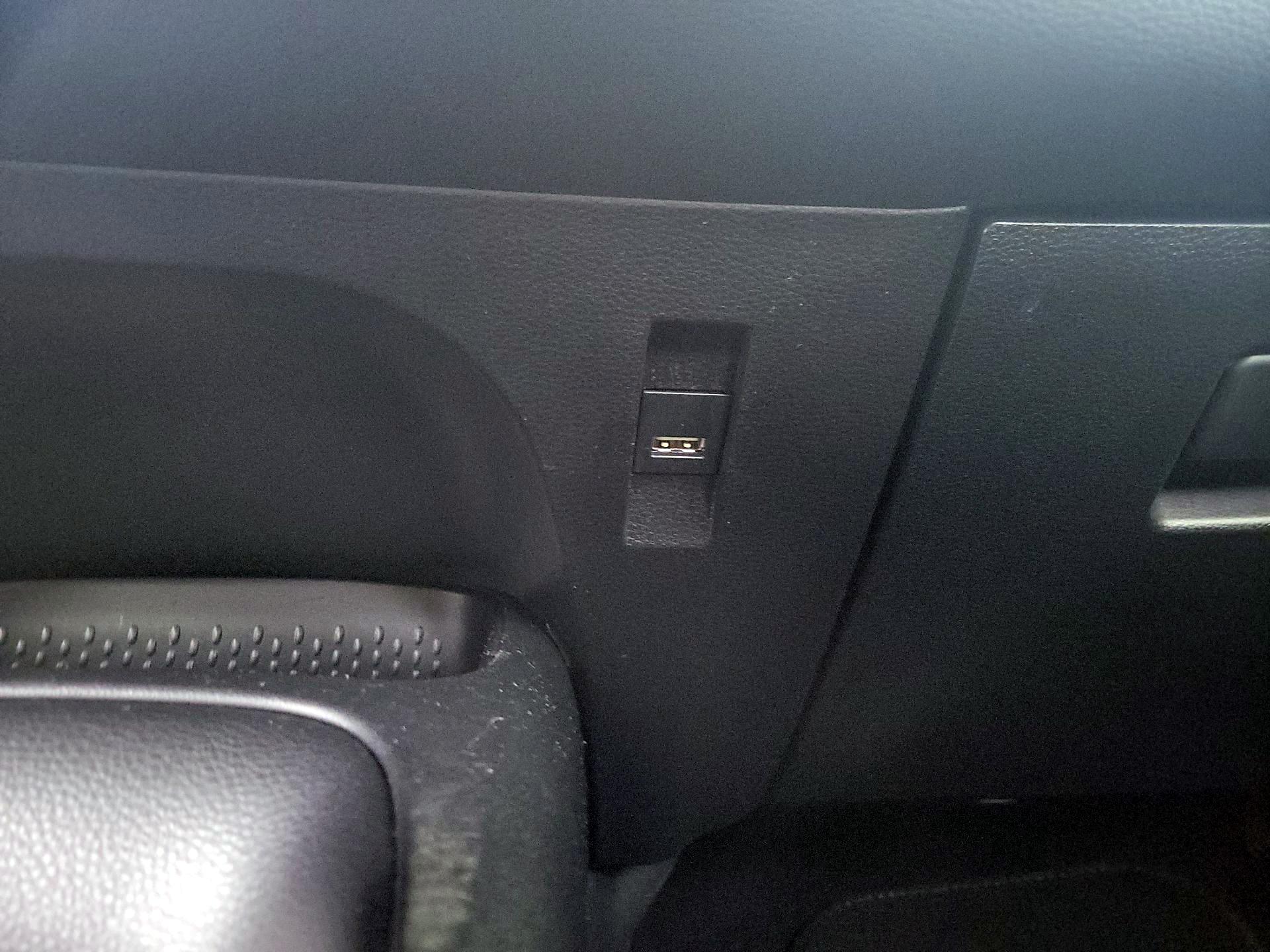 Thumbnail: 2021 Toyota Corolla - 18