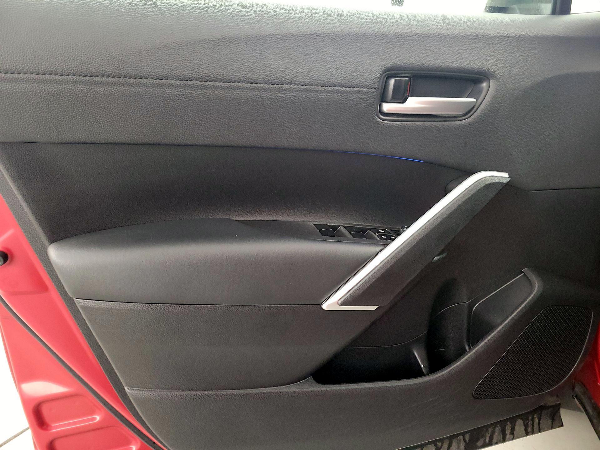 Thumbnail: 2022 Toyota Corolla Cross - 12