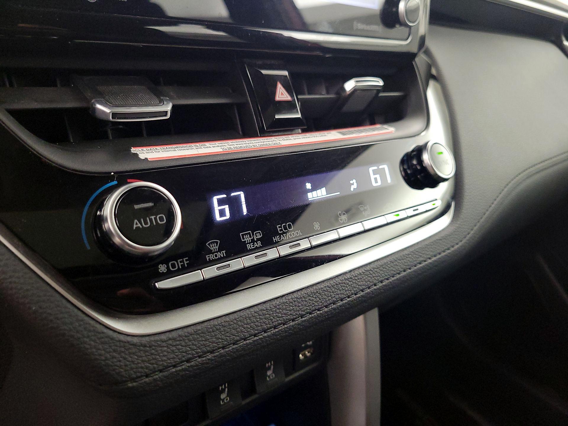 Thumbnail: 2022 Toyota Corolla Cross - 16