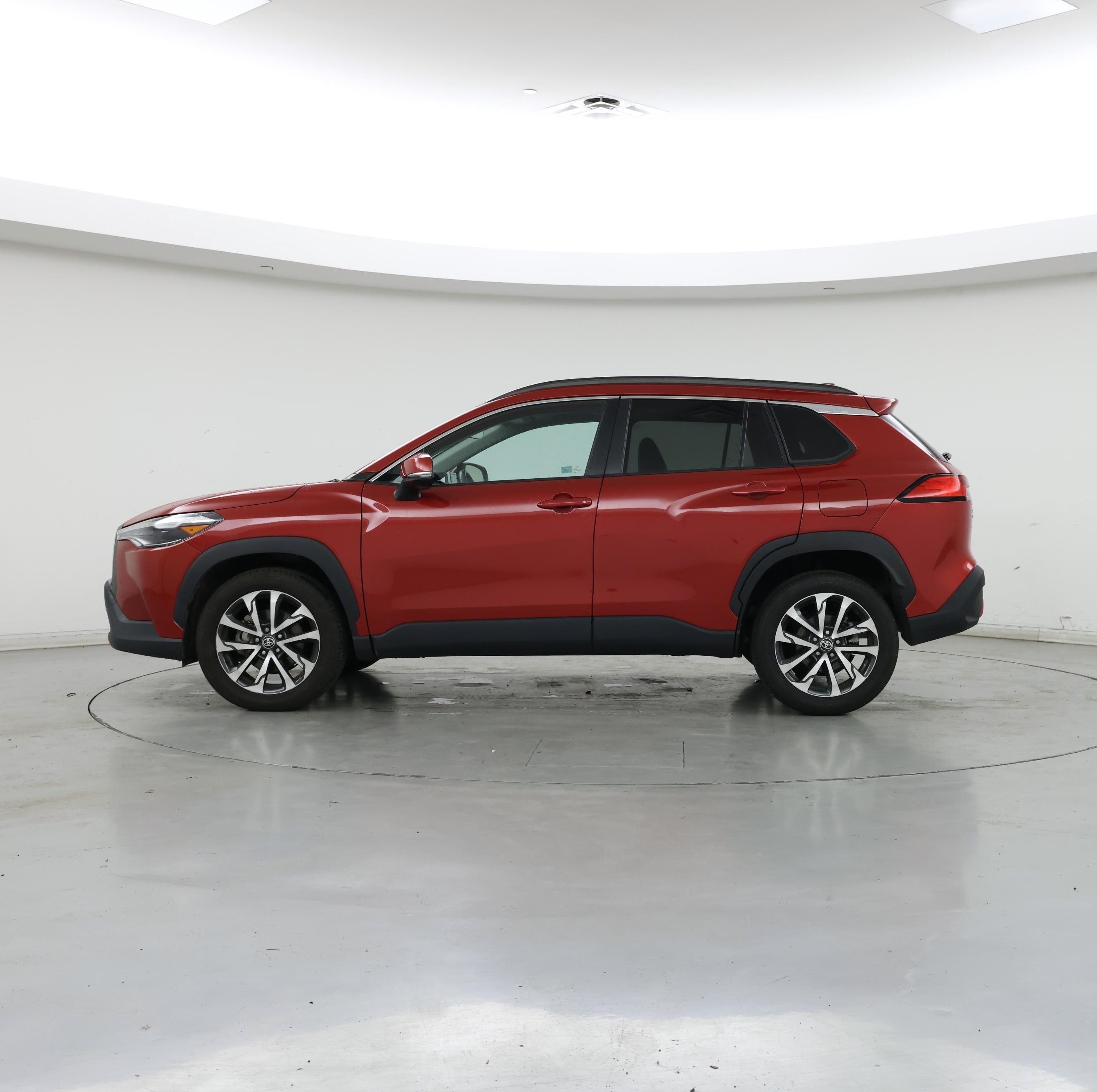 Thumbnail: 2022 Toyota Corolla Cross - 3