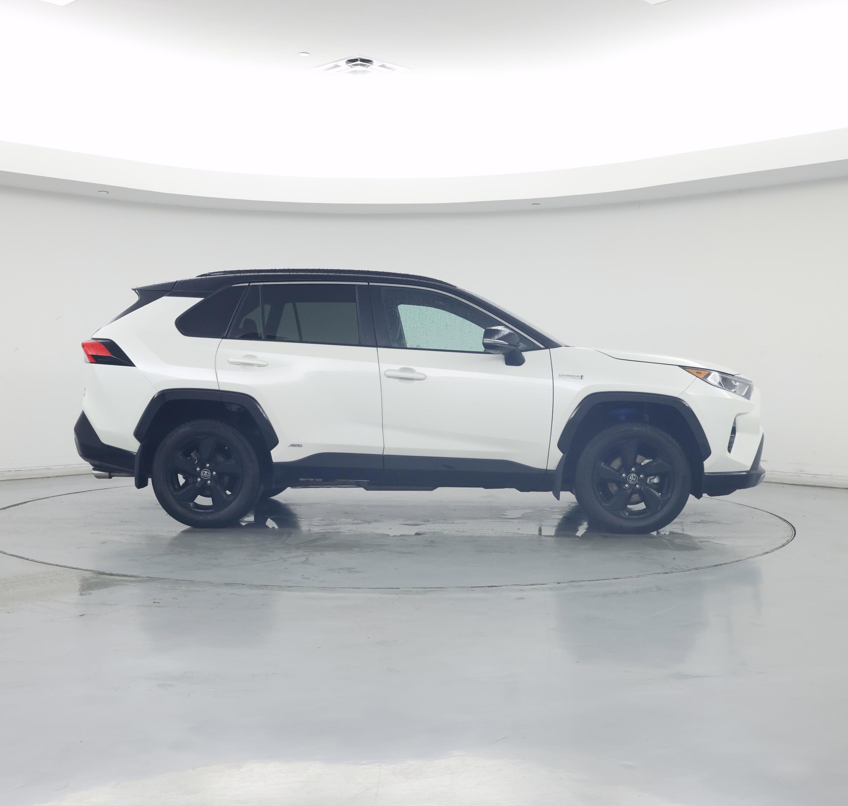 Thumbnail: 2019 Toyota RAV4 - 7