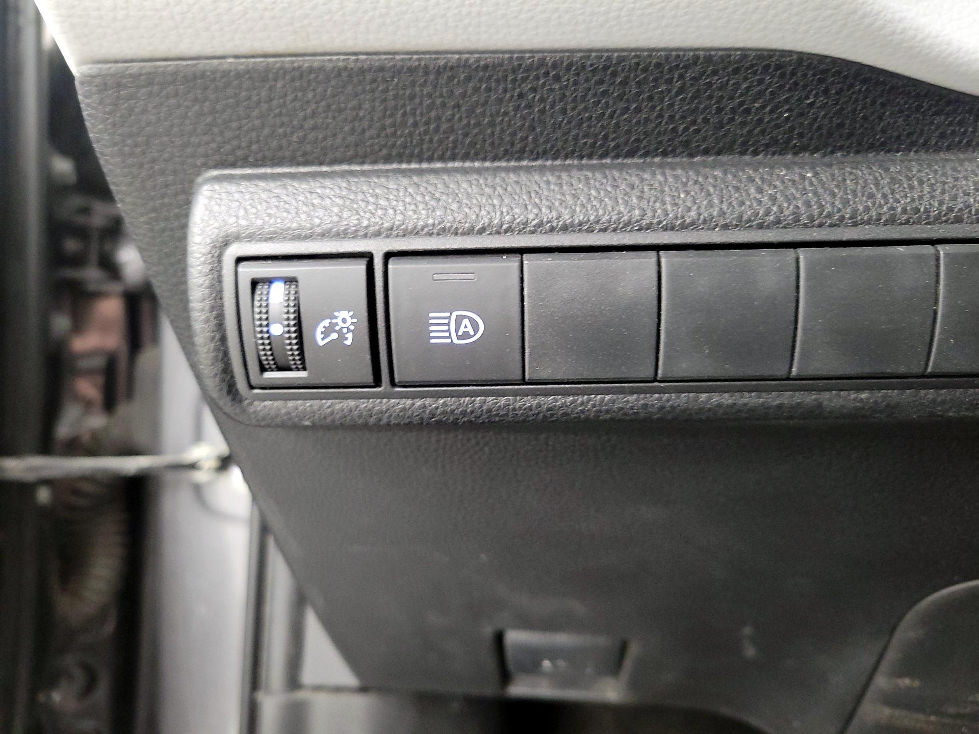 Thumbnail: 2022 Toyota Corolla - 13