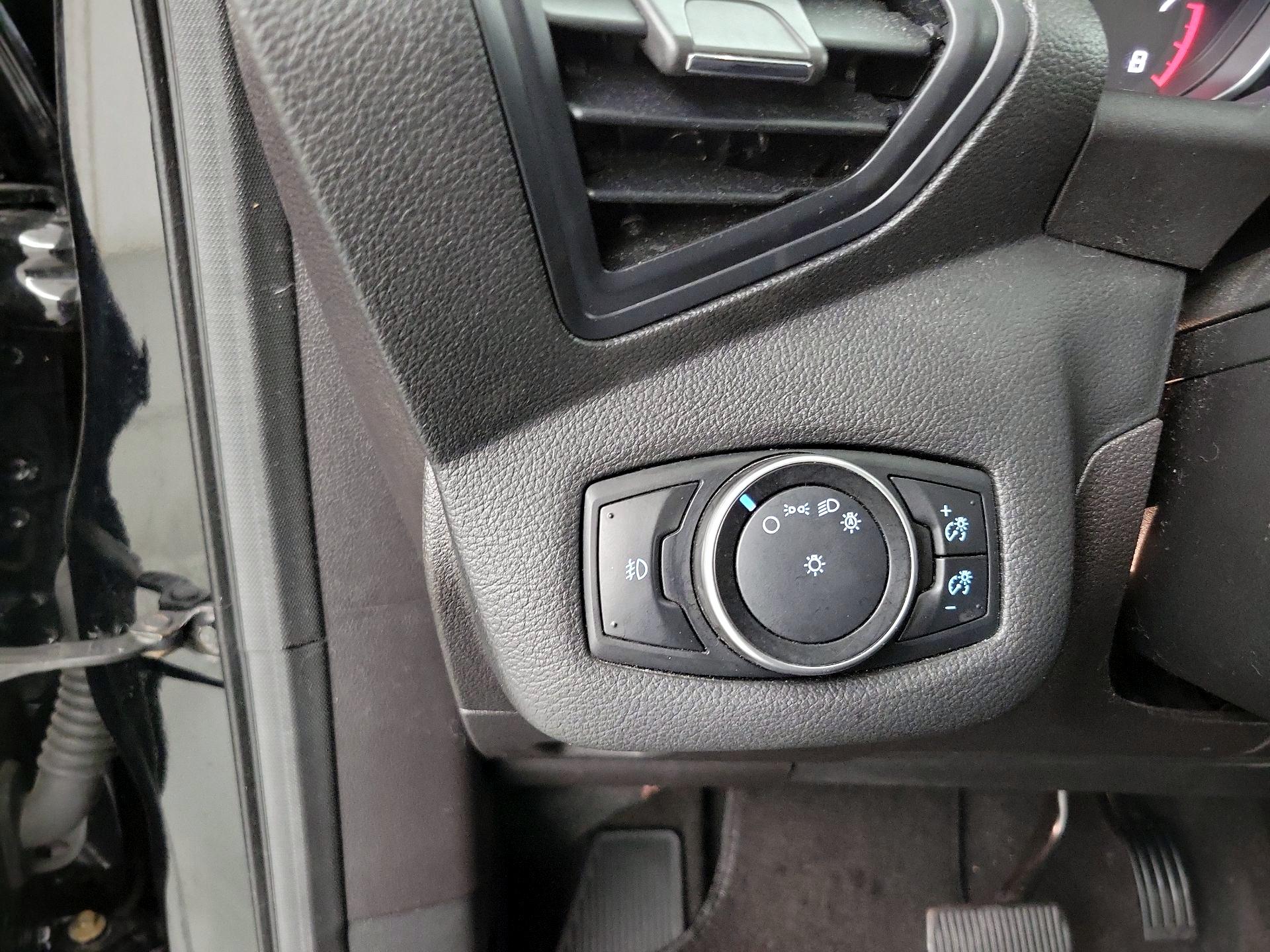 Thumbnail: 2016 Ford Escape - 13