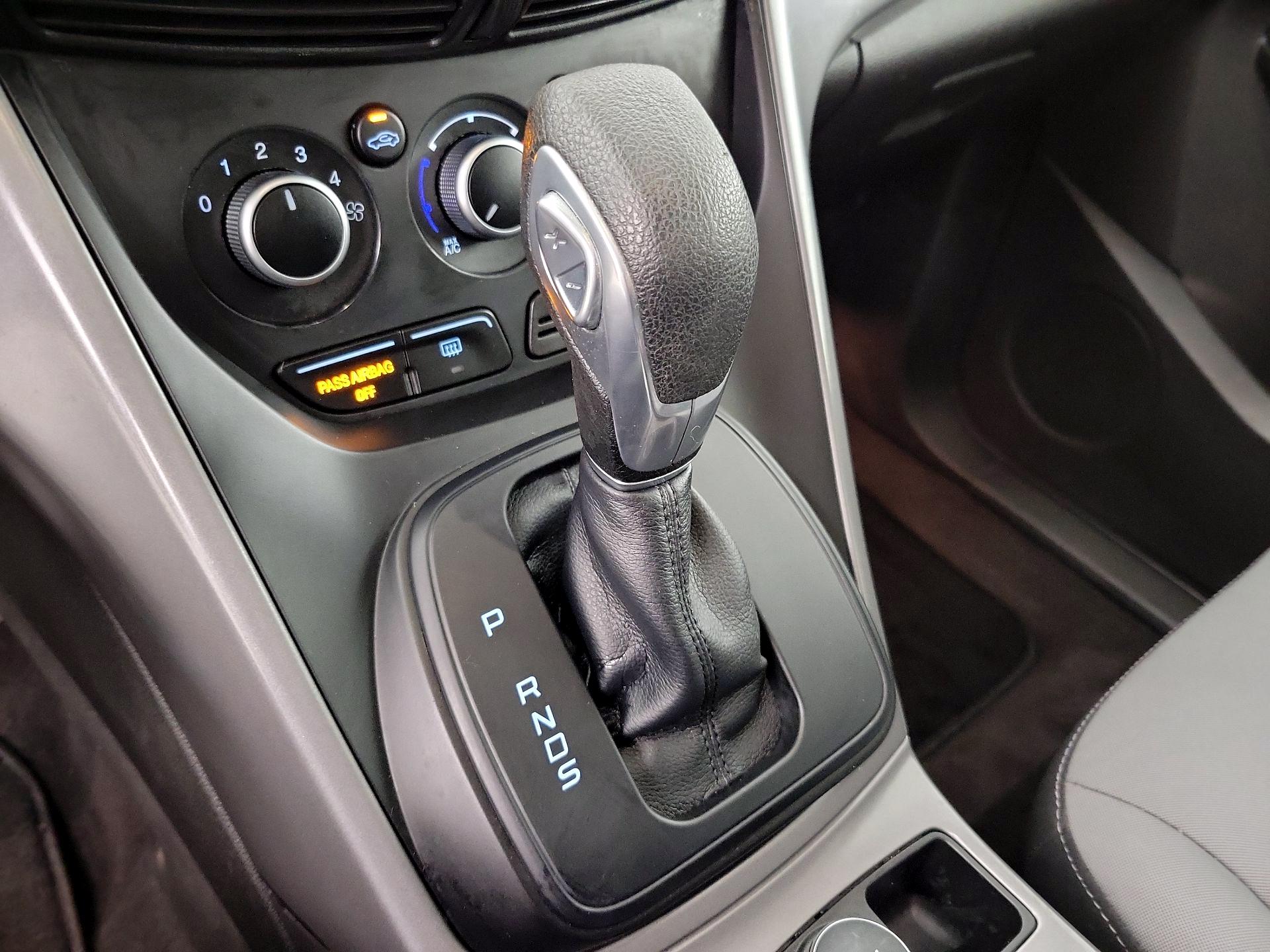 Thumbnail: 2016 Ford Escape - 17