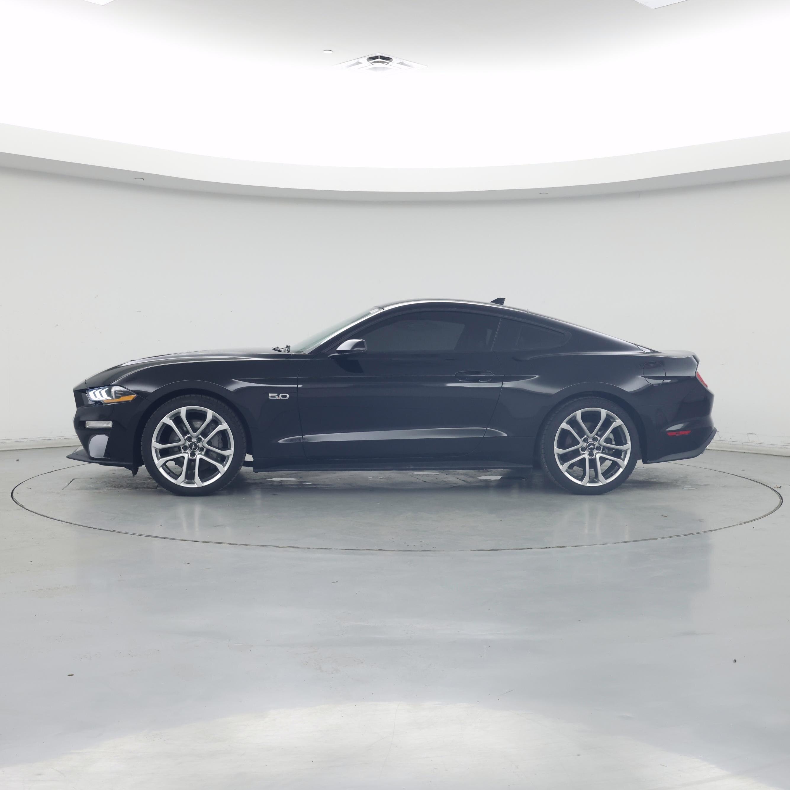 Thumbnail: 2021 Ford Mustang - 3