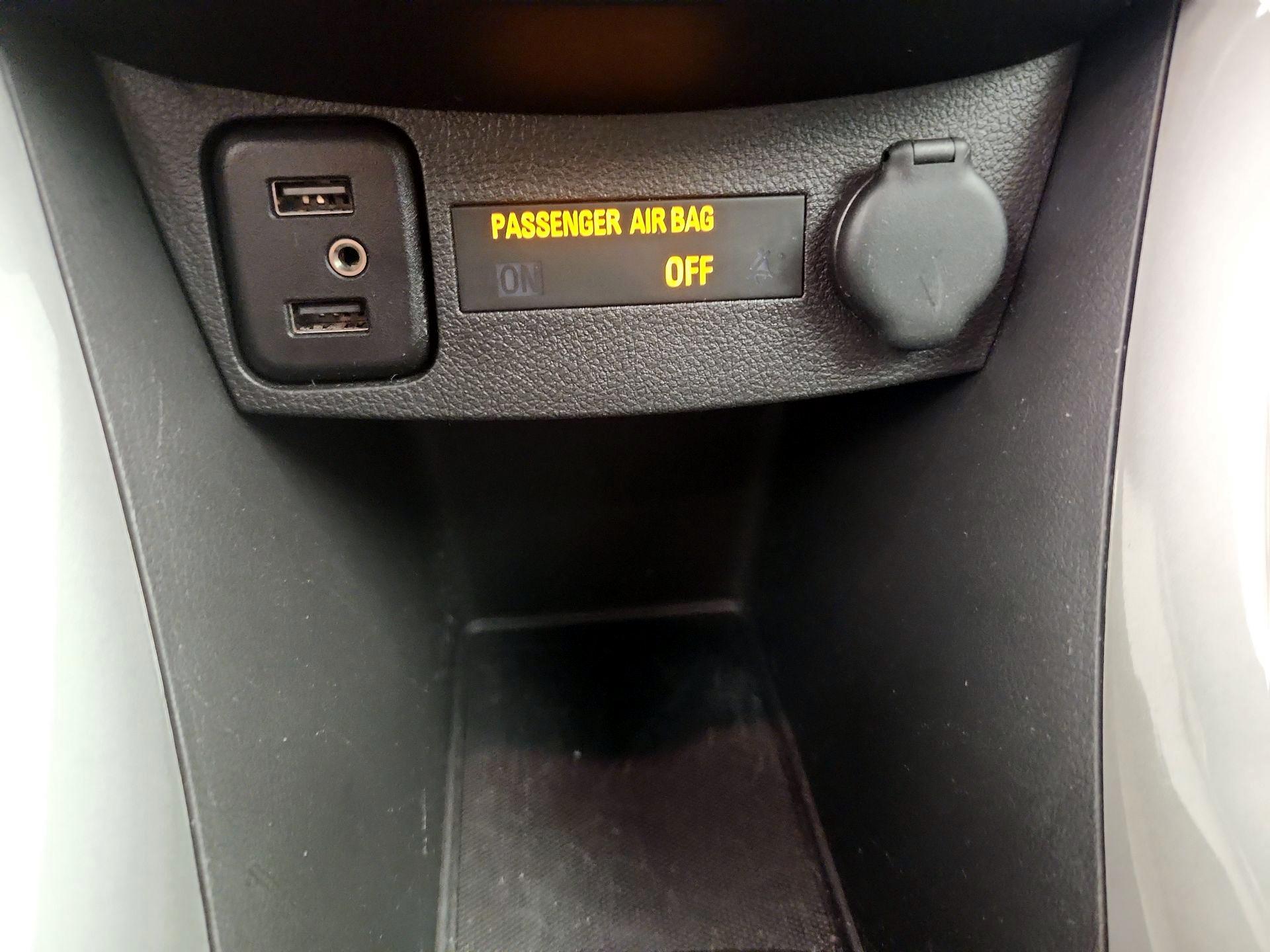 Thumbnail: 2020 Chevrolet Trax - 18