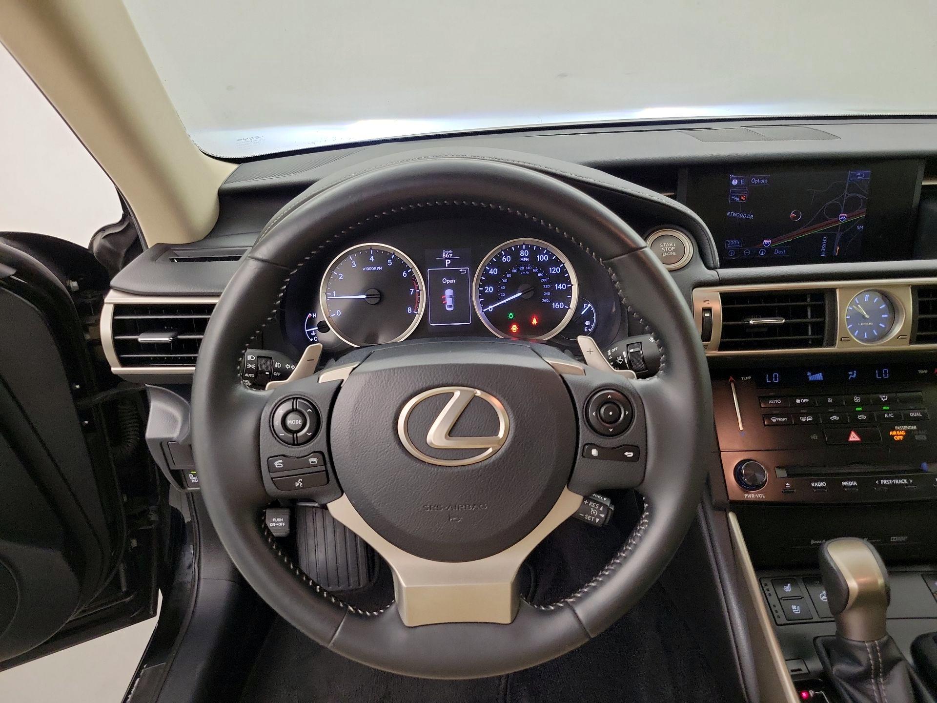 Thumbnail: 2014 Lexus IS - 10