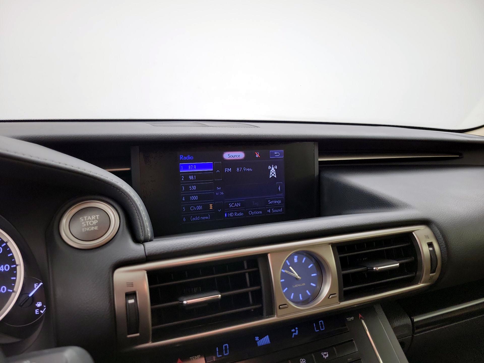 Thumbnail: 2014 Lexus IS - 16