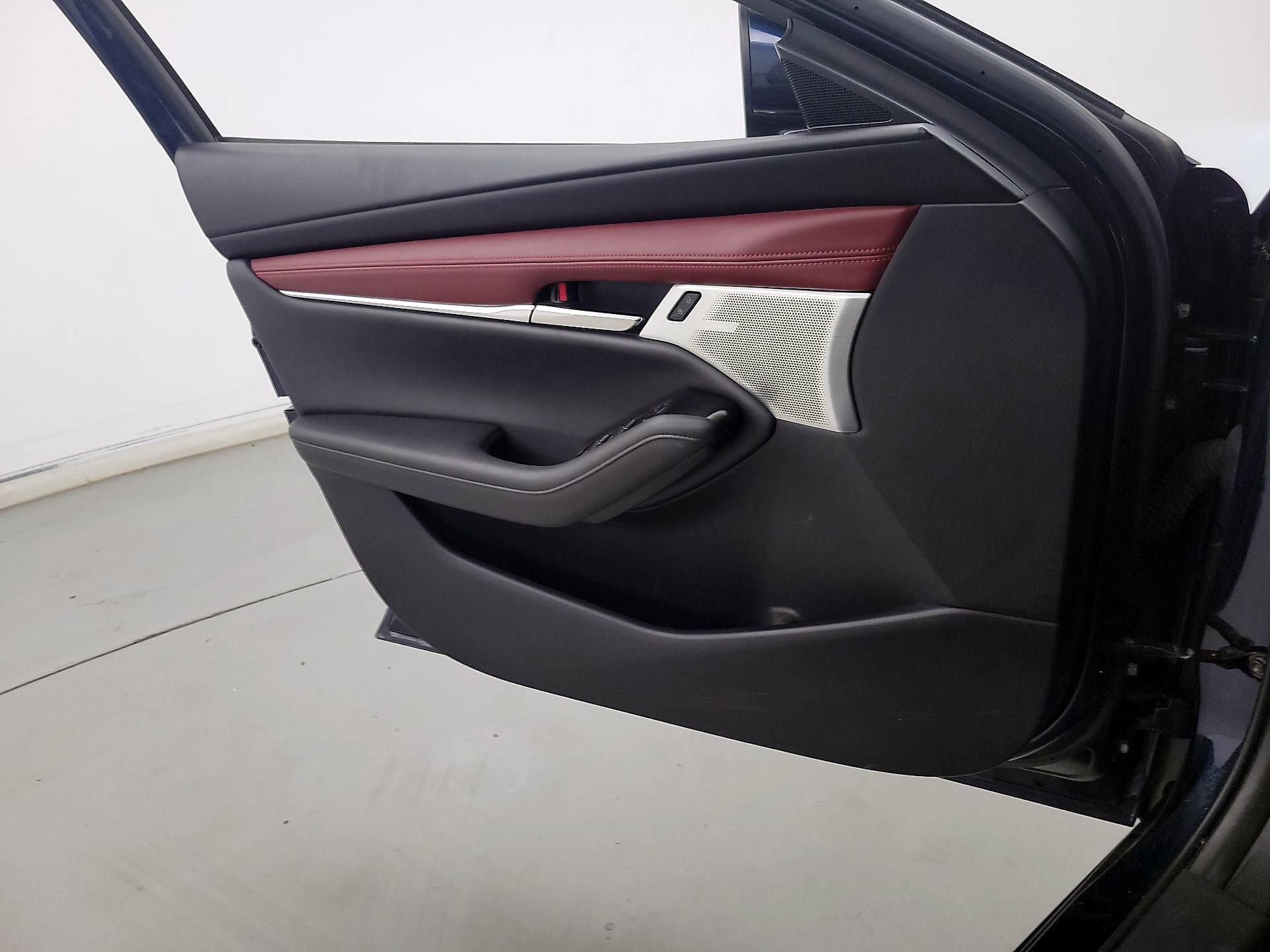 Thumbnail: 2019 Mazda Mazda3 - 12