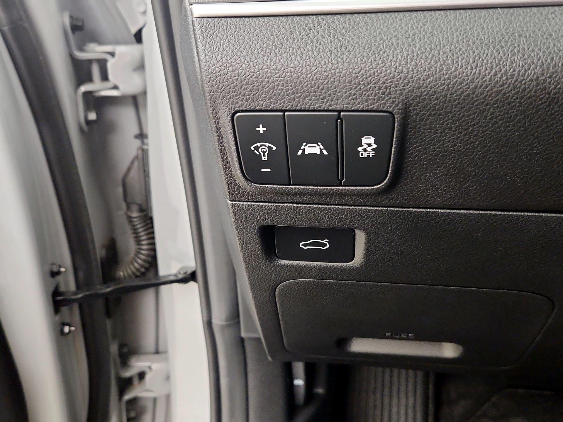 Thumbnail: 2024 Kia K5 - 13