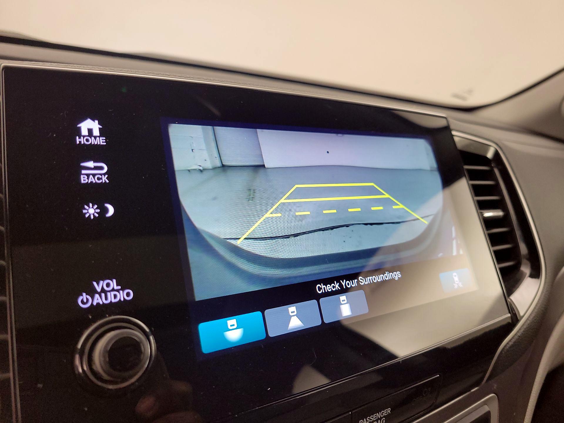 Thumbnail: 2020 Honda Pilot - 14