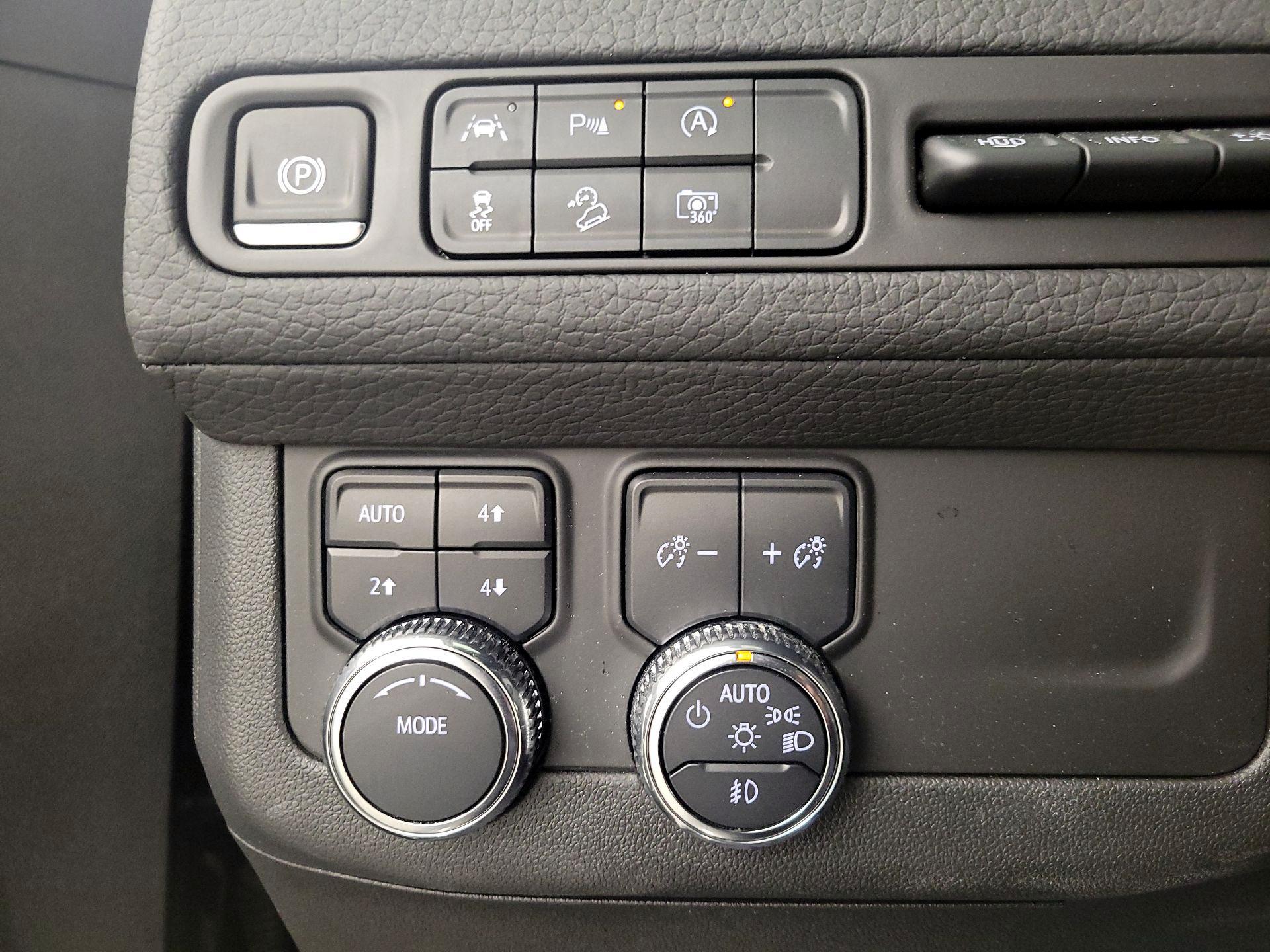 Thumbnail: 2024 GMC Yukon - 13