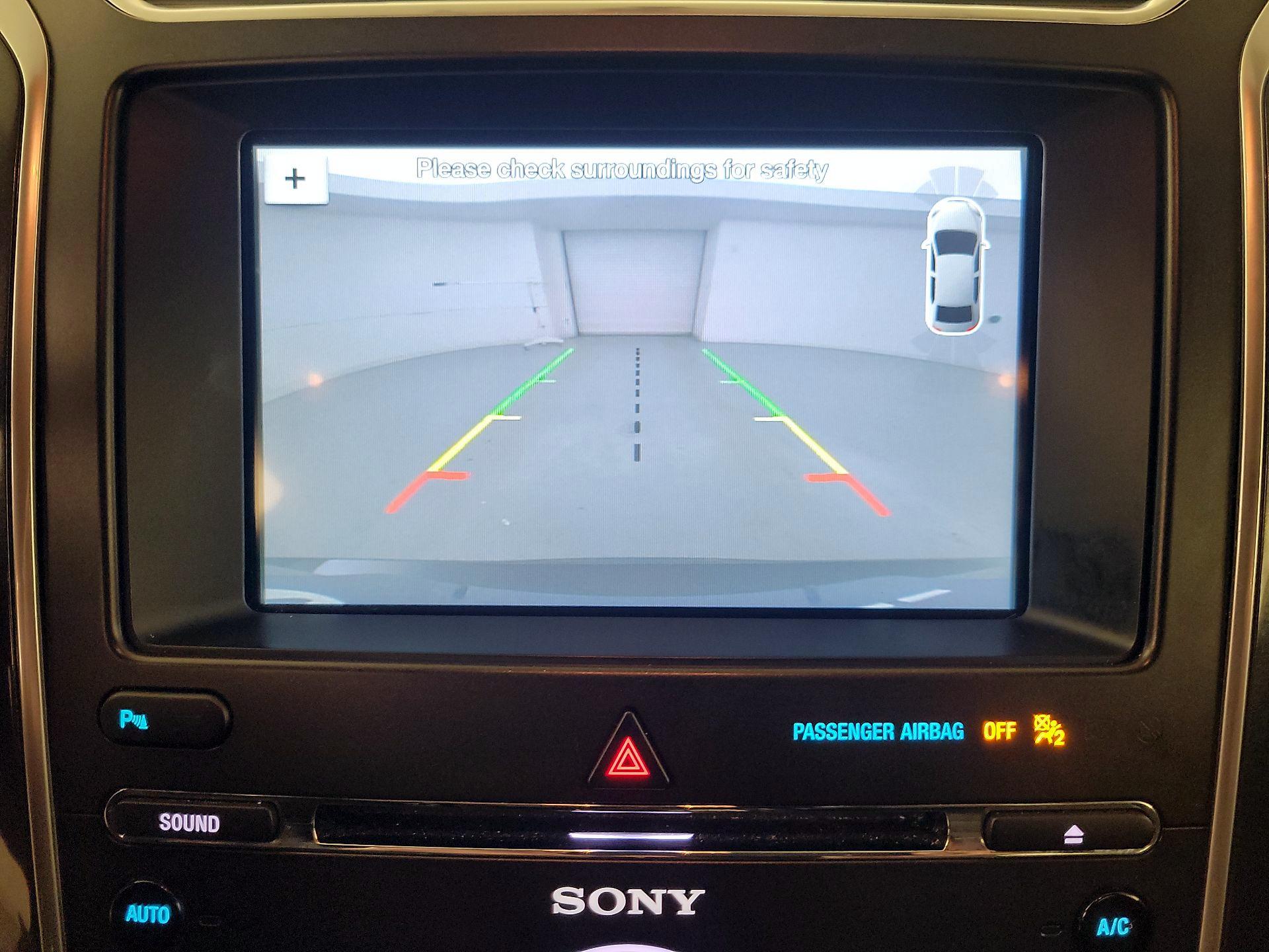 Thumbnail: 2017 Ford Explorer - 15