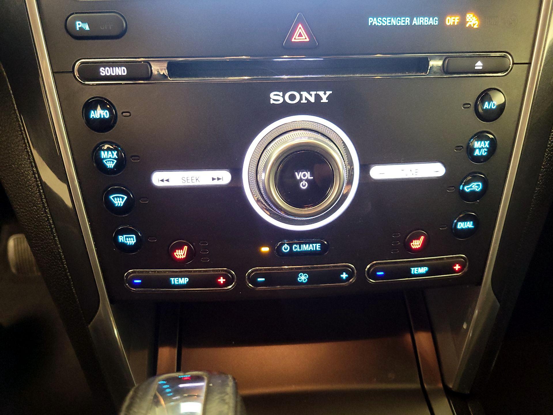 Thumbnail: 2017 Ford Explorer - 17