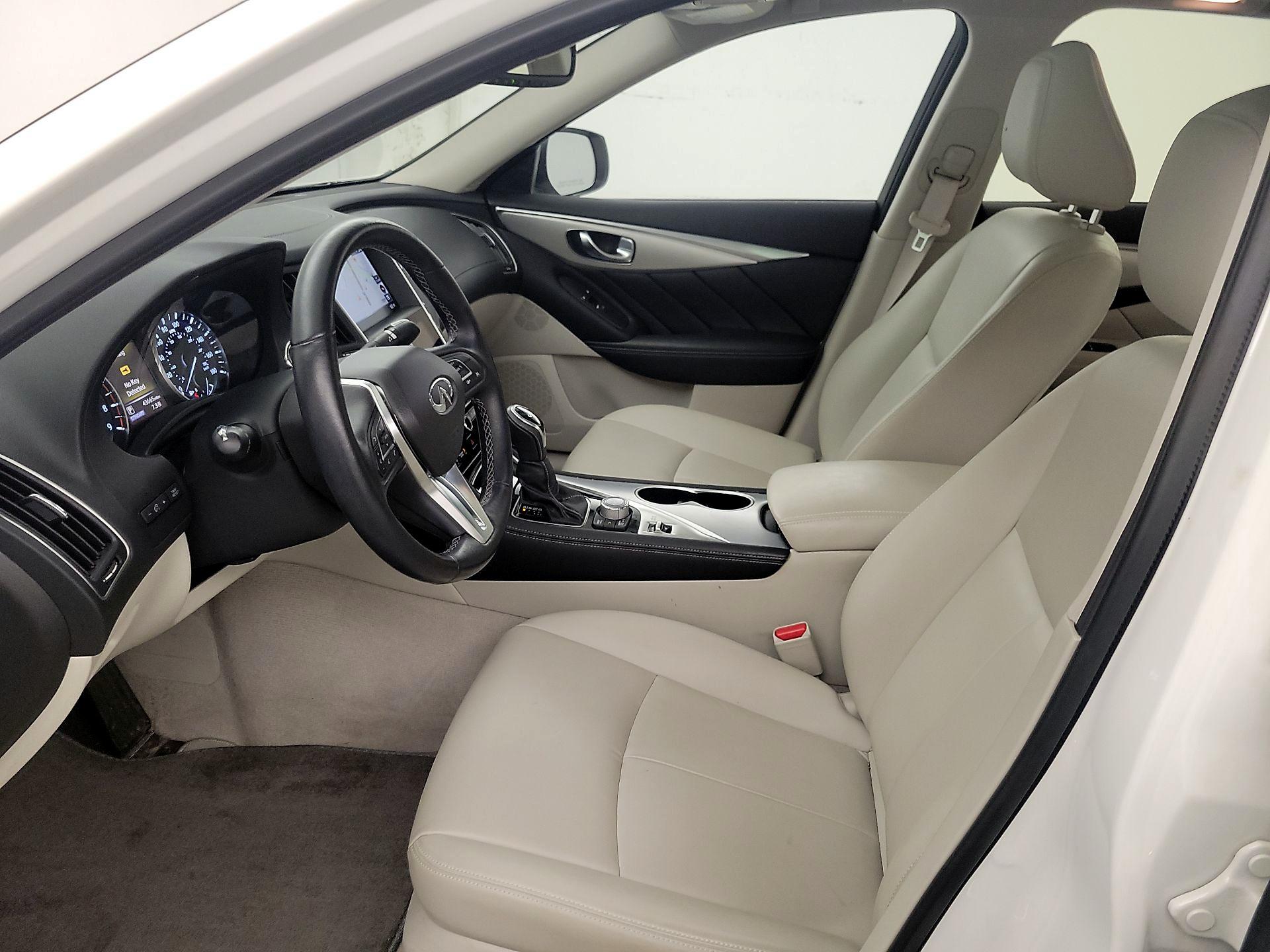 Thumbnail: 2020 INFINITI Q50 - 11